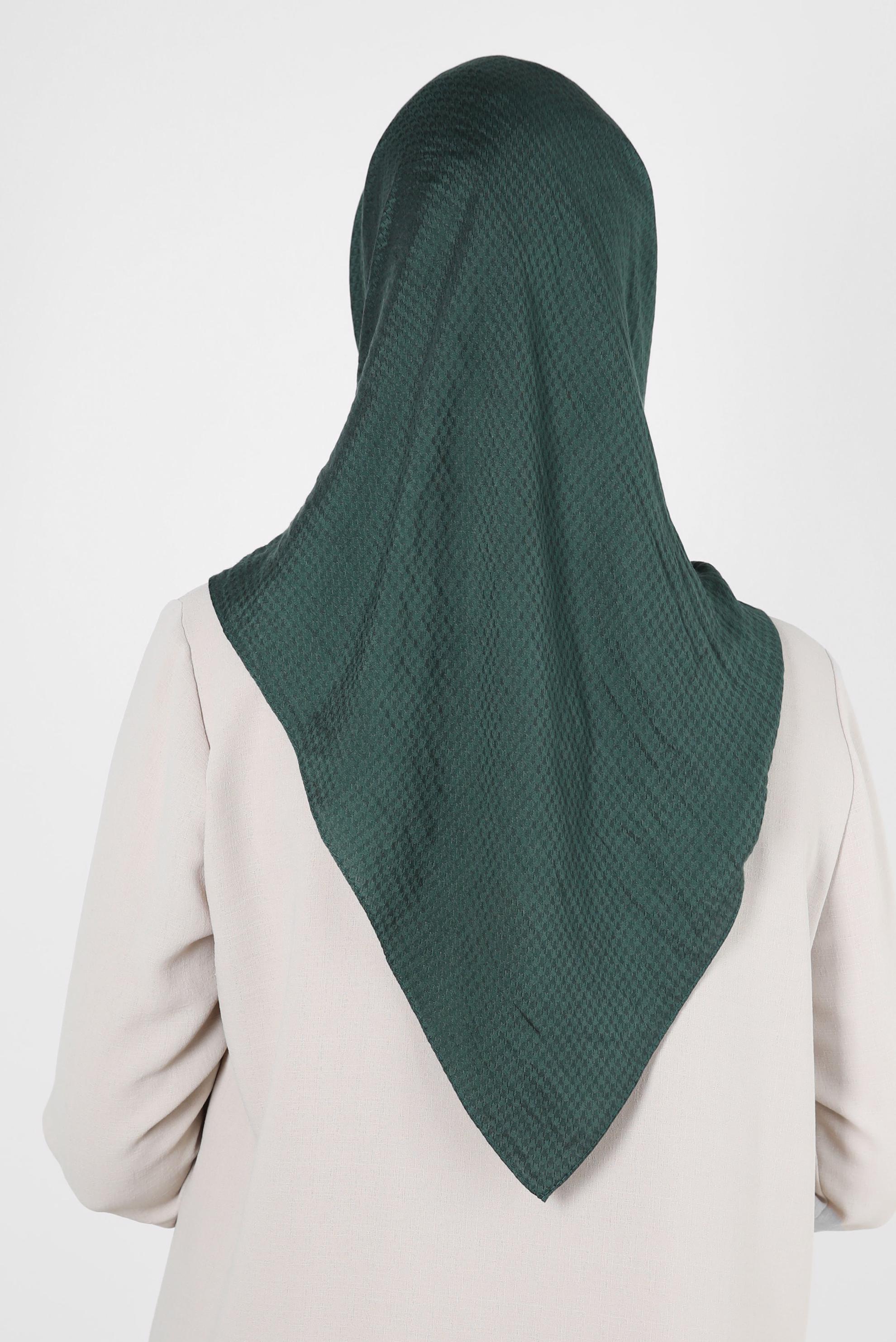 Tesettür giyim YEŞİL ALVİNA KAZAYAĞI DESEN VİSKON EŞARP 8259 