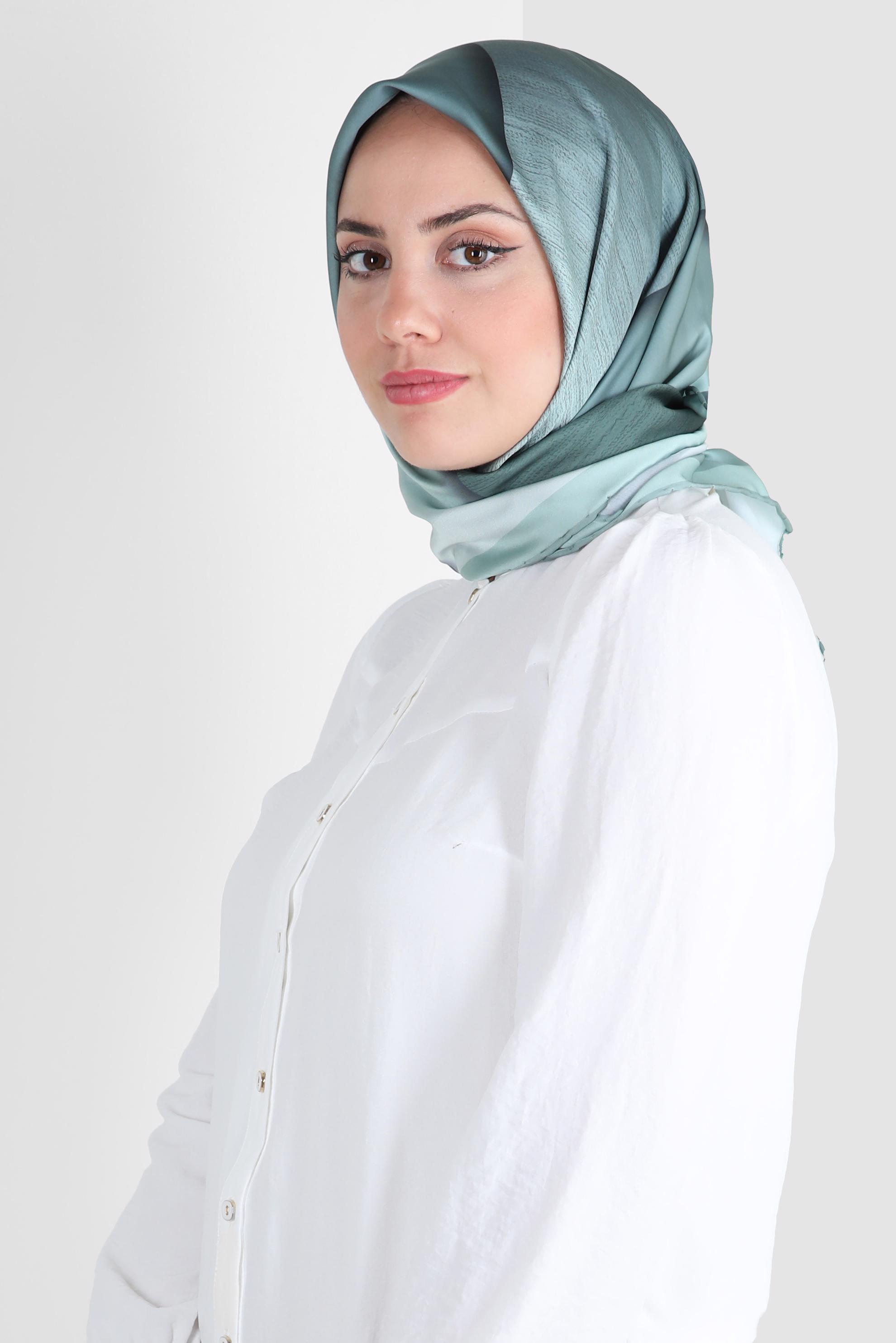 Tesettür giyim YEŞİL ALVİNA DİJİTAL EŞARP 8260