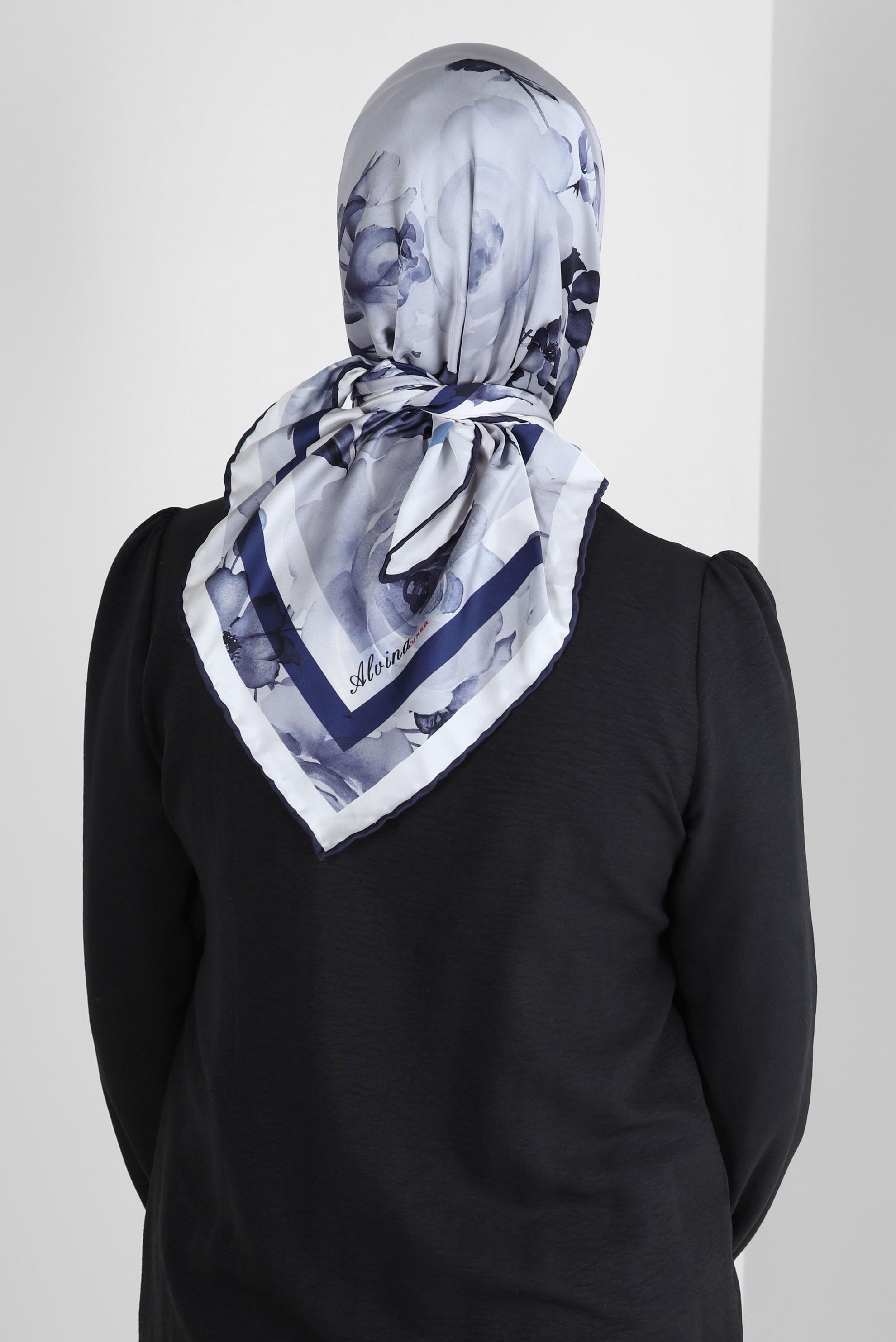 Tesettür giyim LACİVERT ALVİNA DESENLİ DİJİTAL EŞARP 8261