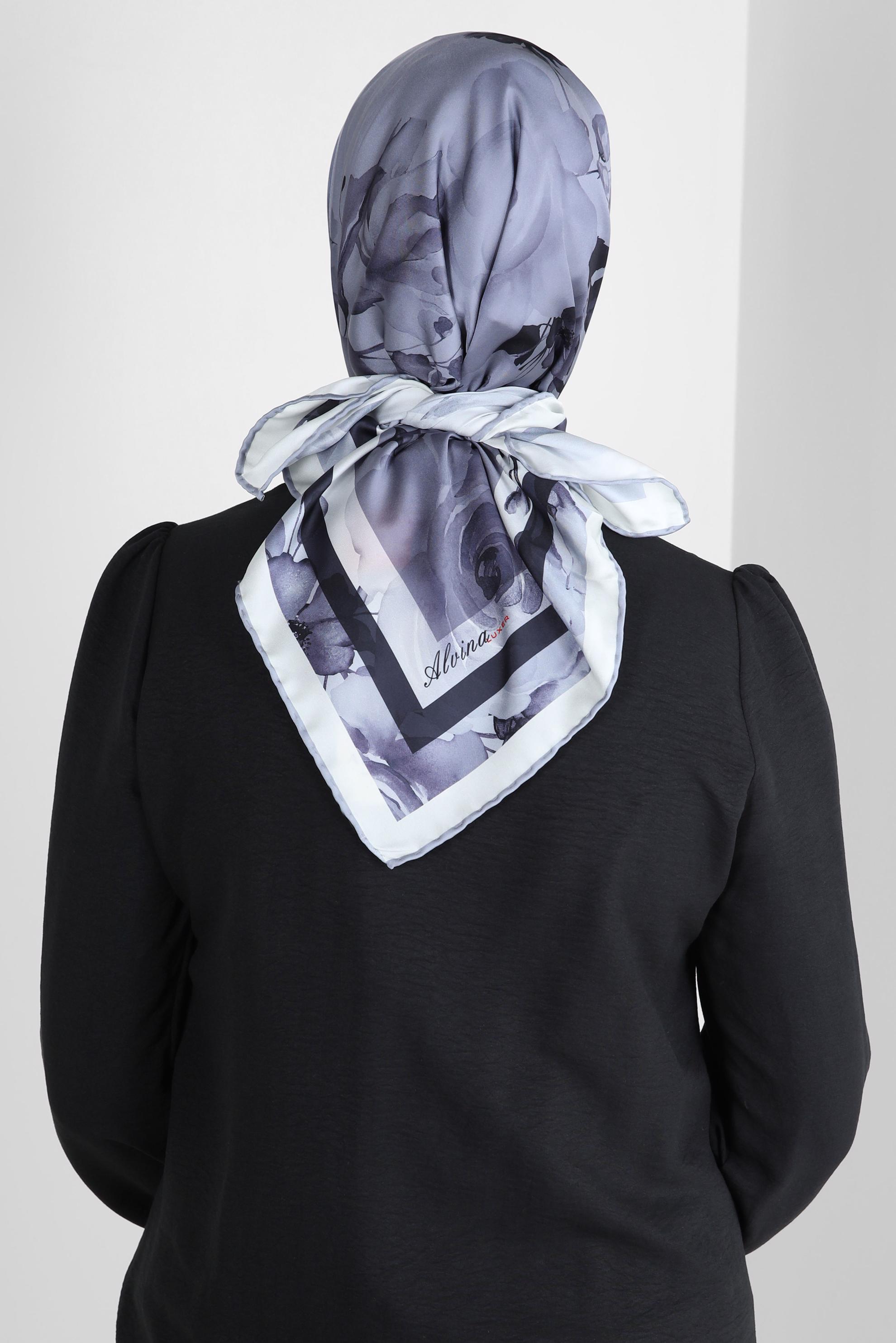 Tesettür giyim LACİVERT ALVİNA DESENLİ DİJİTAL EŞARP 8261