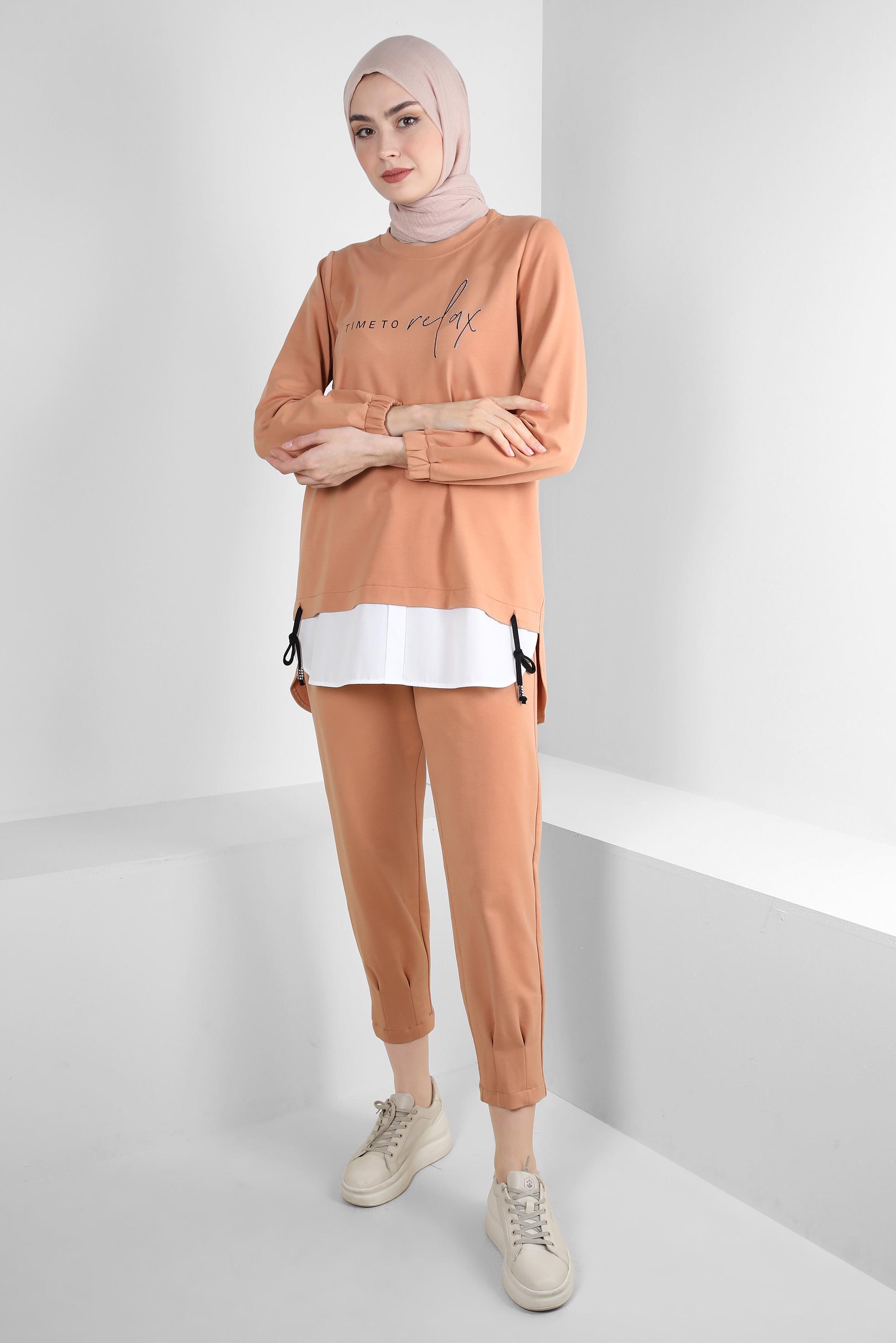 Tesettür giyim PEMBE YAZI BASKILI GARNİLİ PANTOLONLU EŞOFMAN TAKIM 43351