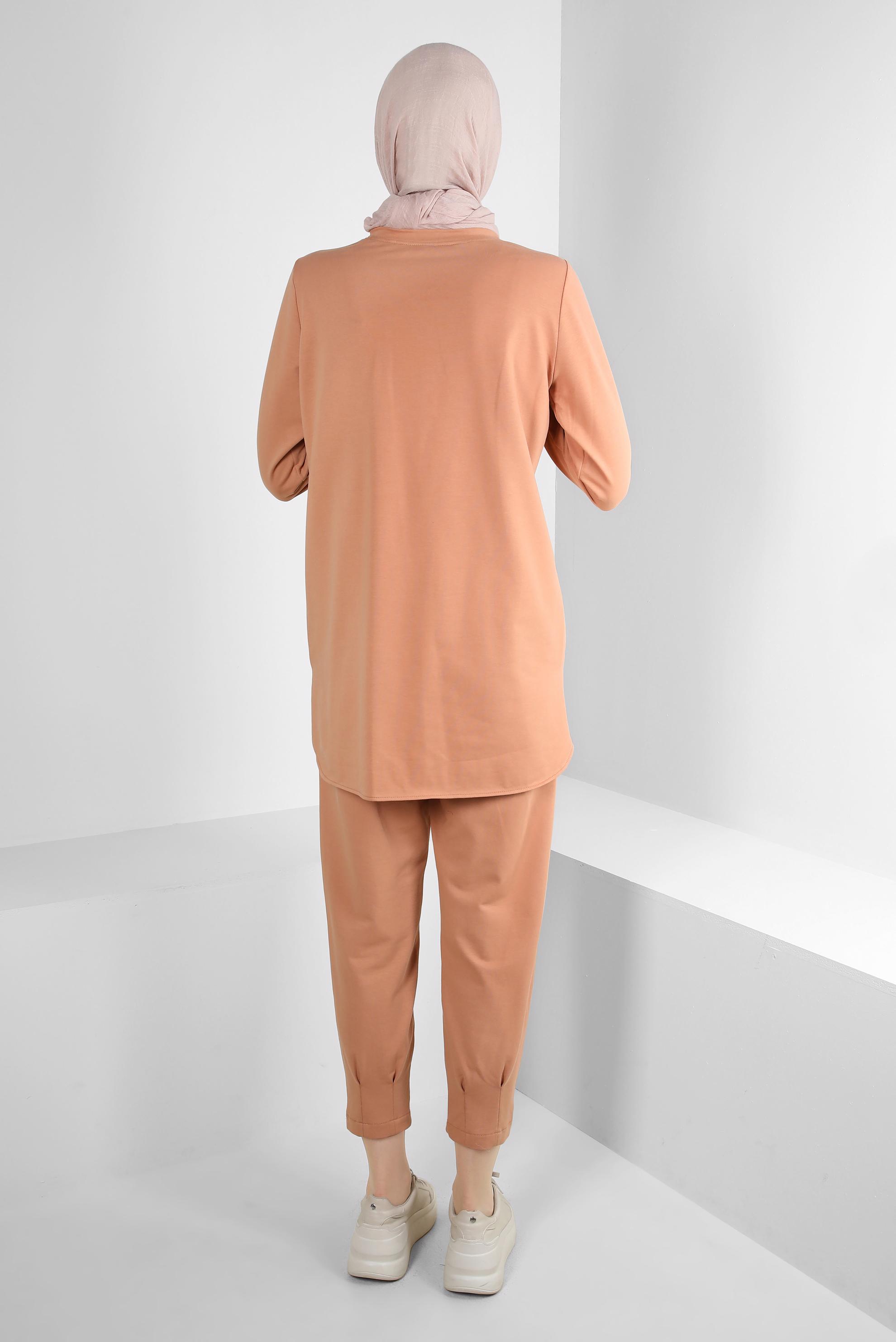 Tesettür giyim PEMBE YAZI BASKILI GARNİLİ PANTOLONLU EŞOFMAN TAKIM 43351