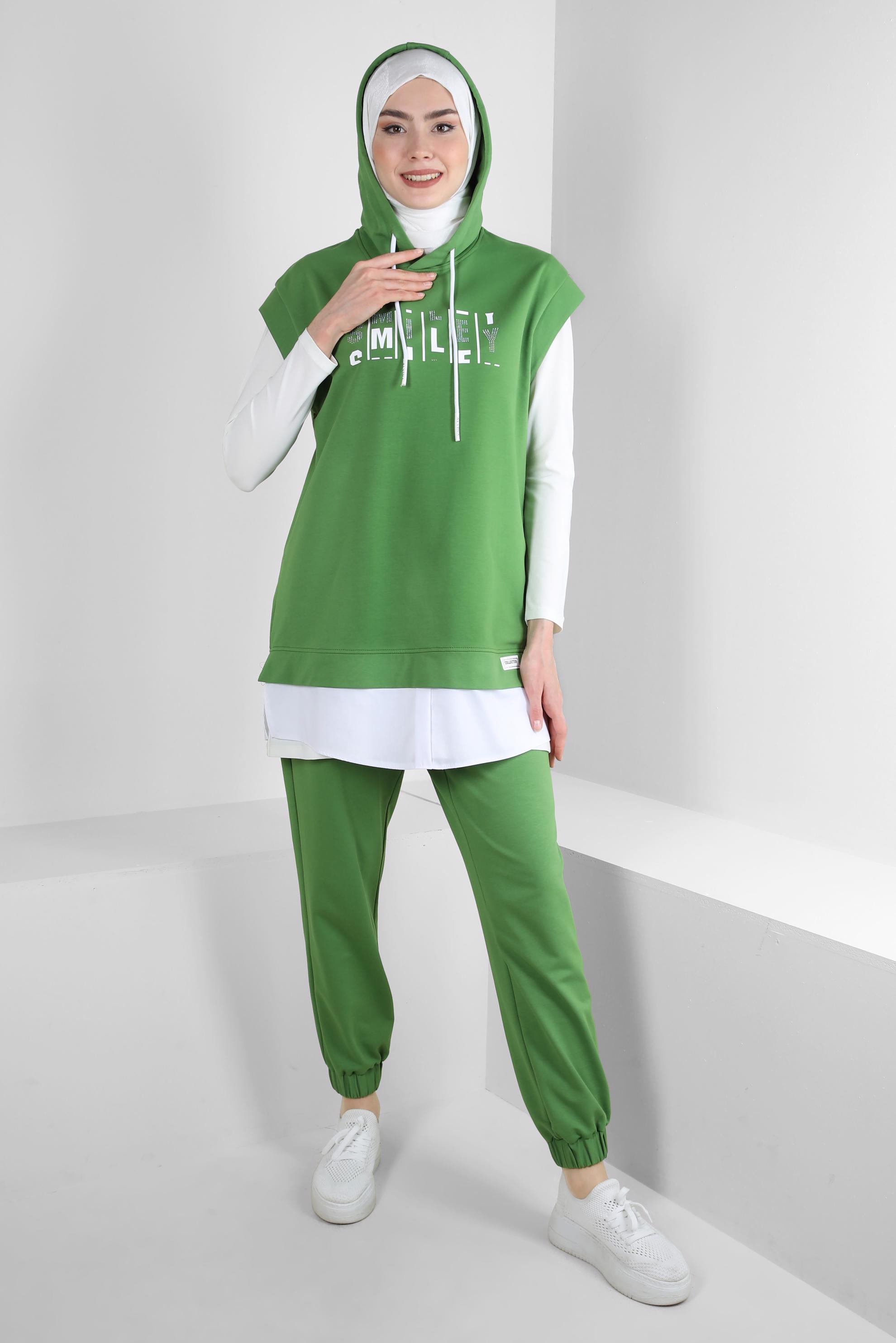 Tesettür giyim YEŞİL KAPÜŞONLU YAZI BASKILI İKİLİ EŞOFMAN TAKIMI 43552