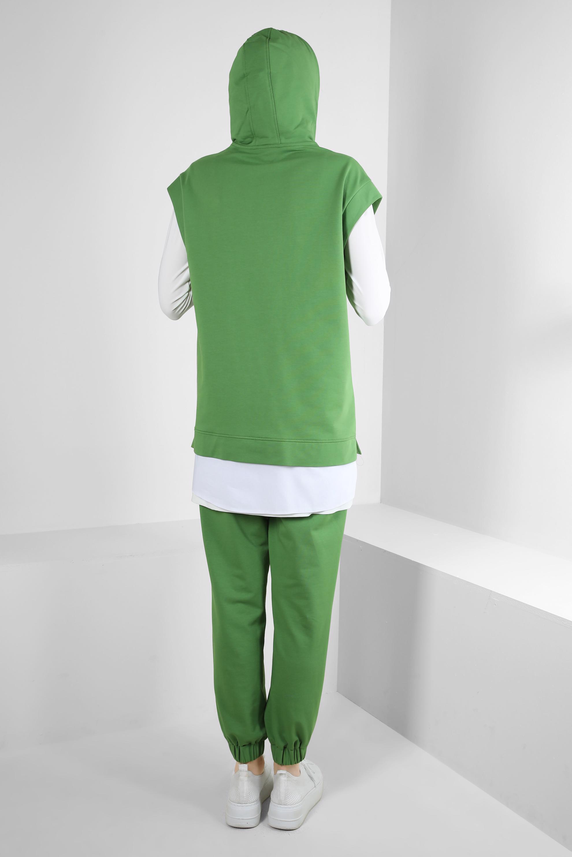 Tesettür giyim YEŞİL KAPÜŞONLU YAZI BASKILI İKİLİ EŞOFMAN TAKIMI 43552