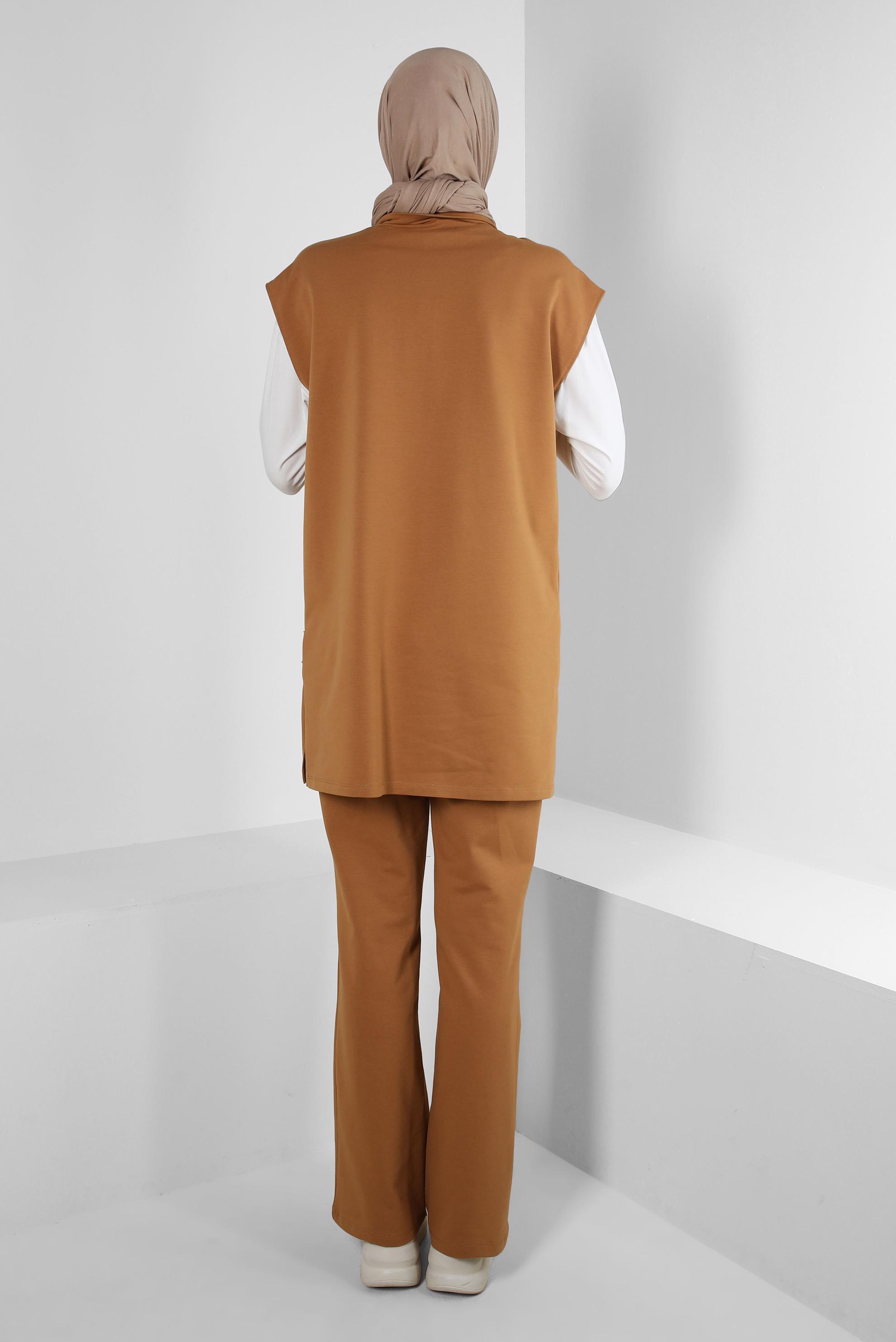 Tesettür giyim SARI ZİNCİR DETAYLI YANI YIRTMAÇLI İKİLİ EŞOFMAN TAKIM 43553