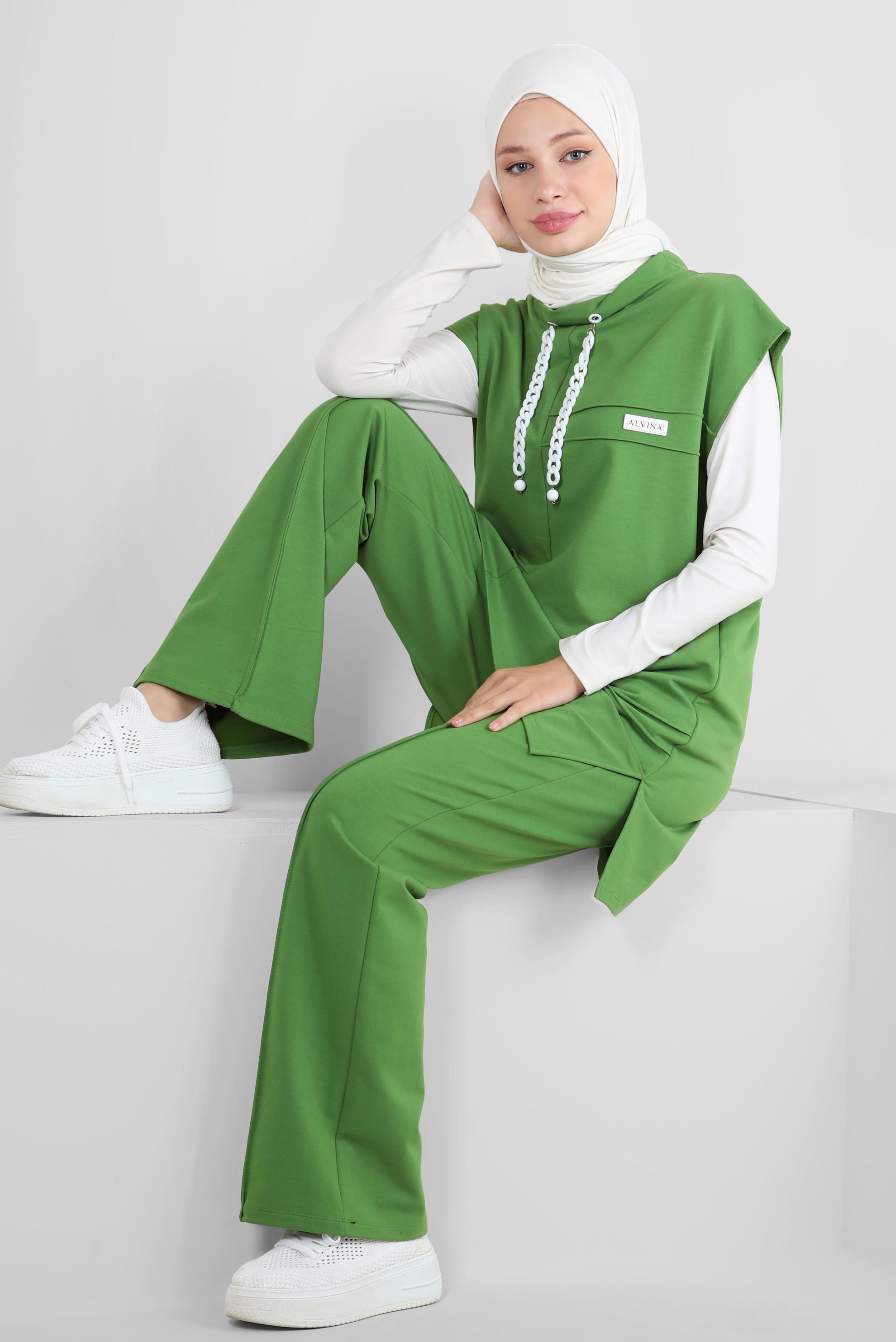Tesettür giyim YEŞİL ZİNCİR DETAYLI YANI YIRTMAÇLI İKİLİ EŞOFMAN TAKIM 43553