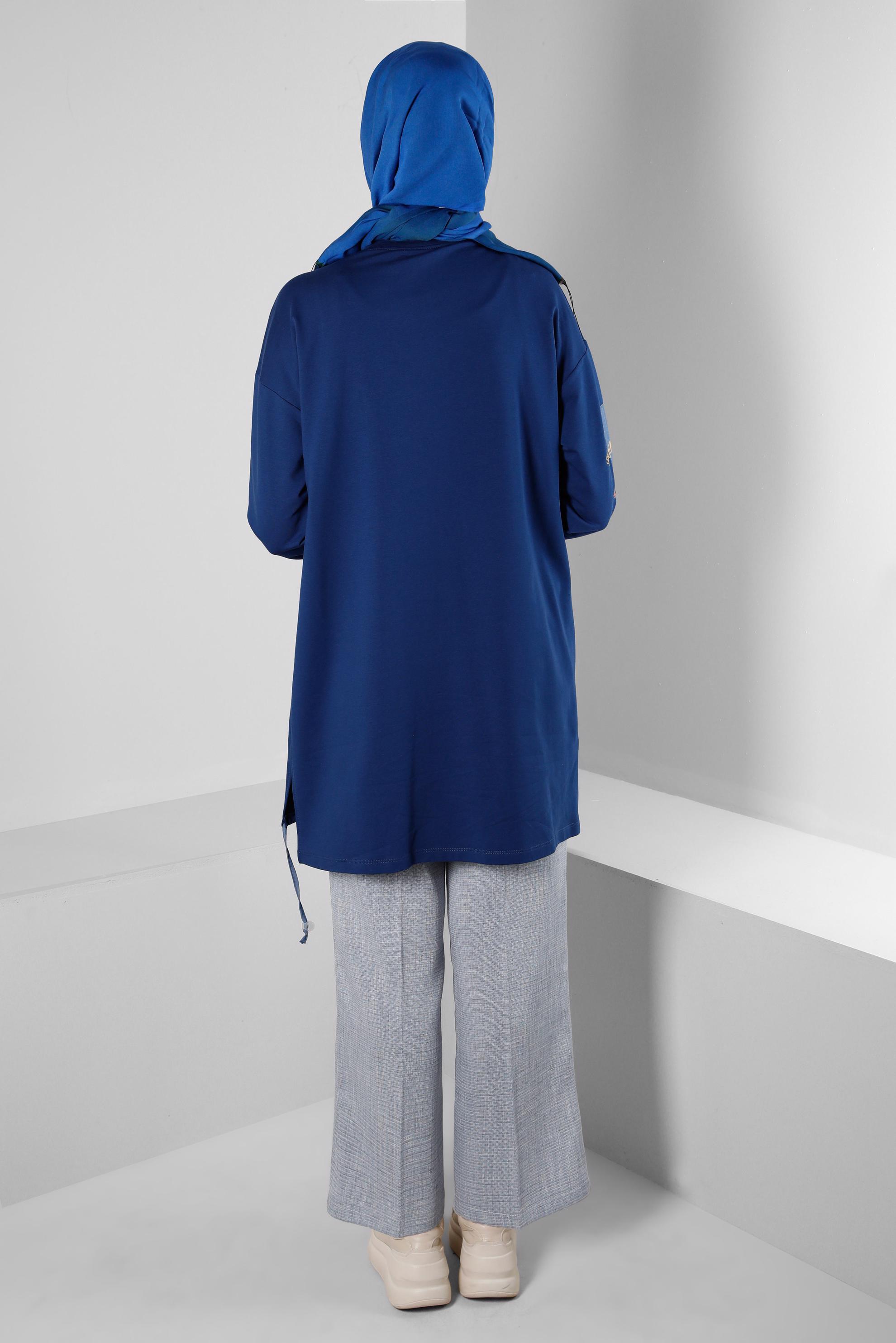 Tesettür giyim LACİVERT BASKILI BÜZGÜ DETAYLI EŞOFMAN TUNİK 43557