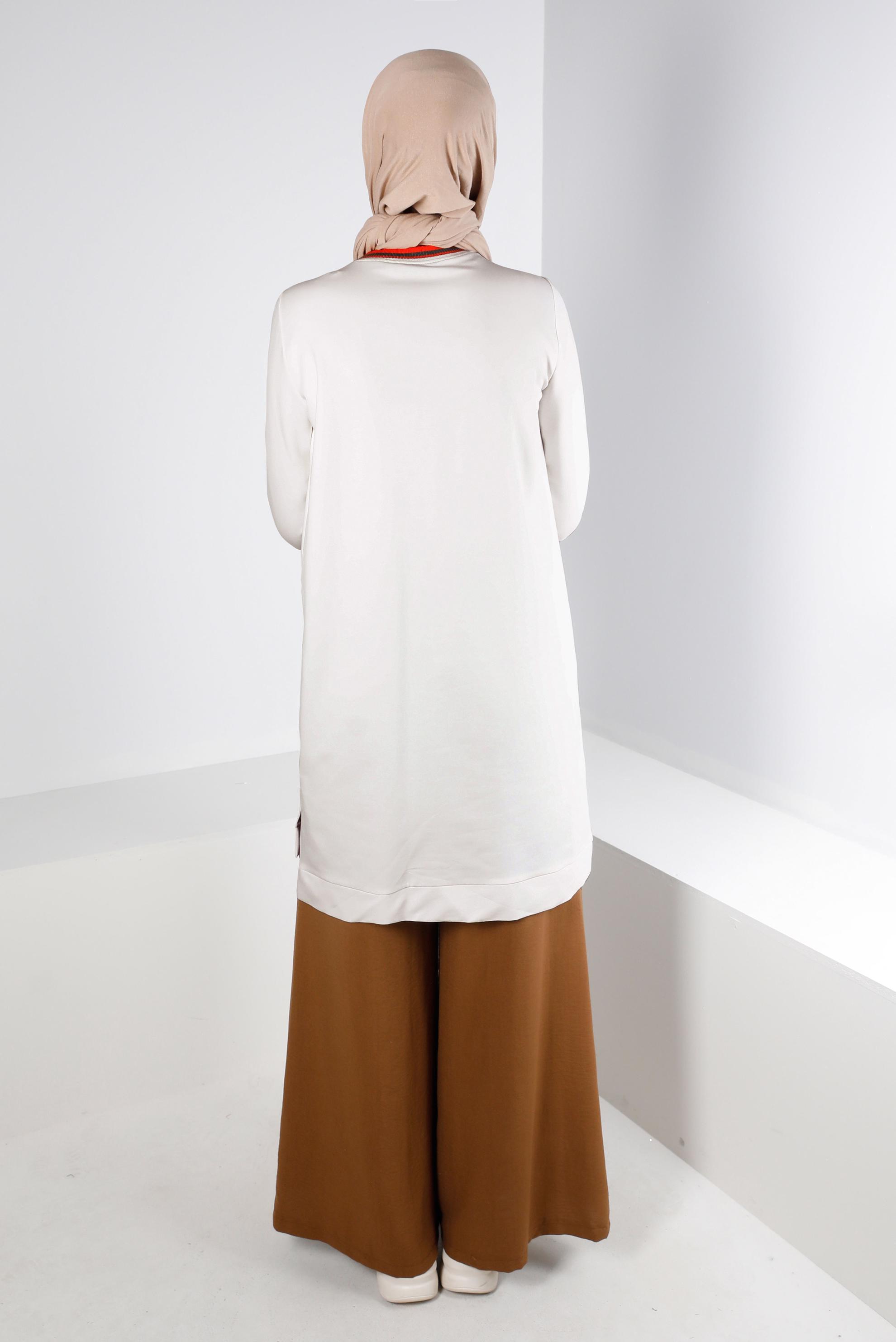 Tesettür giyim BEYAZ BASKILI ŞERİT DETAYLI EŞOFMAN TUNİK 43559