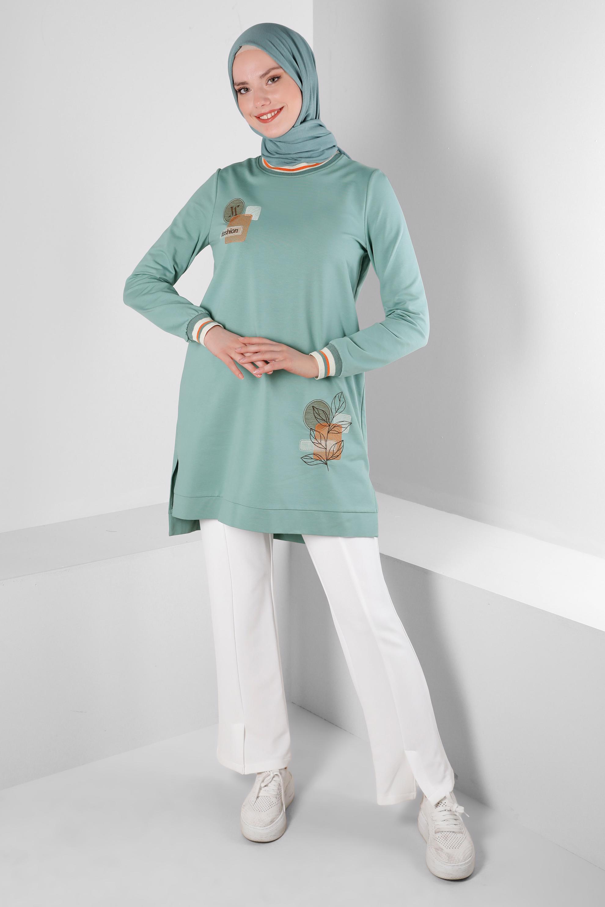 Tesettür giyim MAVİ BASKILI ŞERİT DETAYLI EŞOFMAN TUNİK 43559