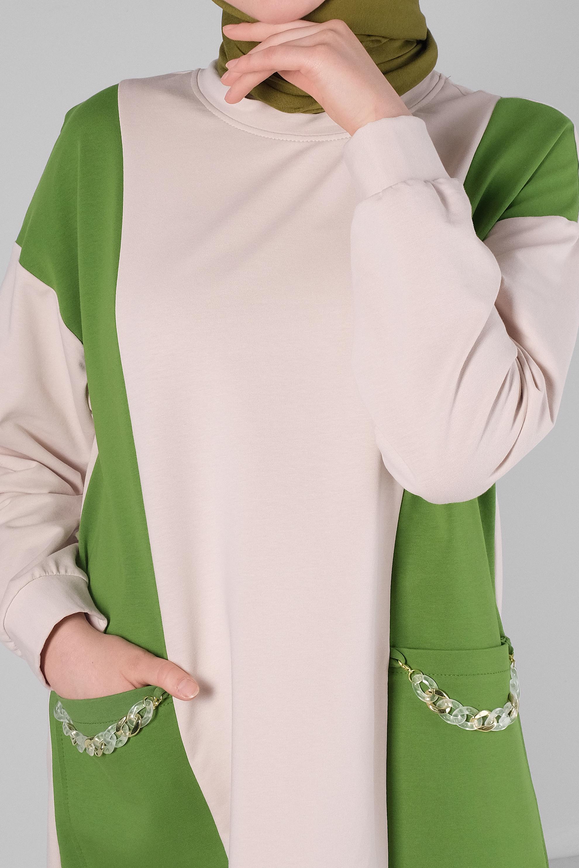 Tesettür giyim YEŞİL RENK BLOKLU ZİNCİR DETAYLI EŞOFMAN TUNİK 43561