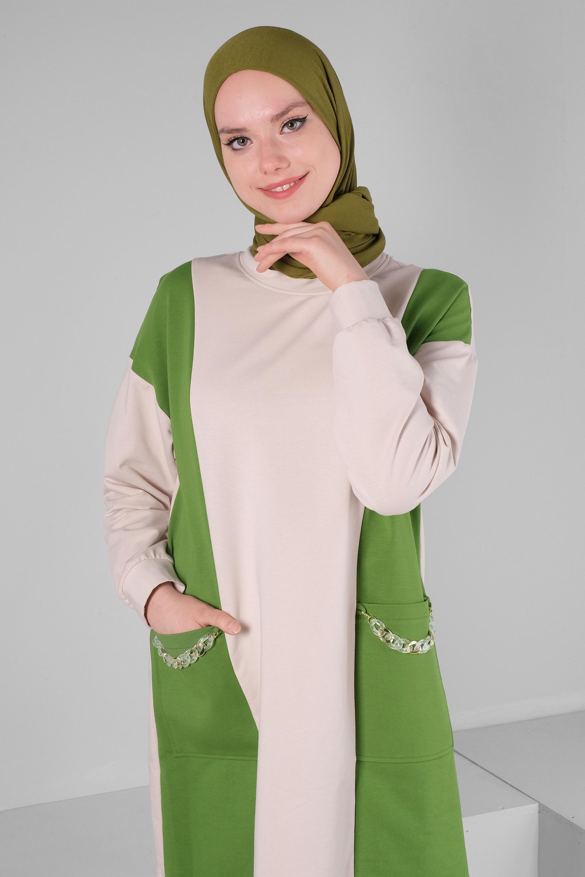 Tesettür giyim YEŞİL RENK BLOKLU ZİNCİR DETAYLI EŞOFMAN TUNİK 43561