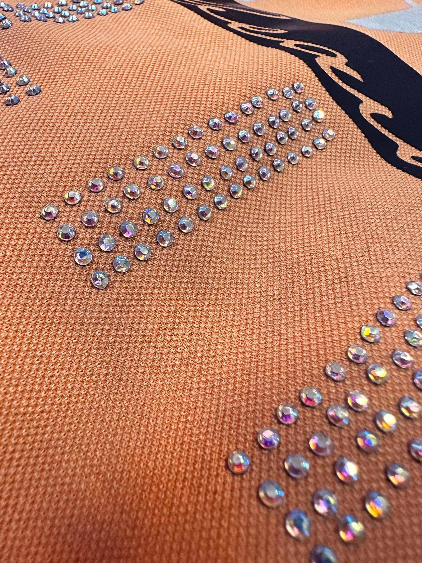 Tesettür giyim TURUNCU YAZI VE TAŞ BASKILI ETEKLİ EŞOFMAN TAKIM 43595