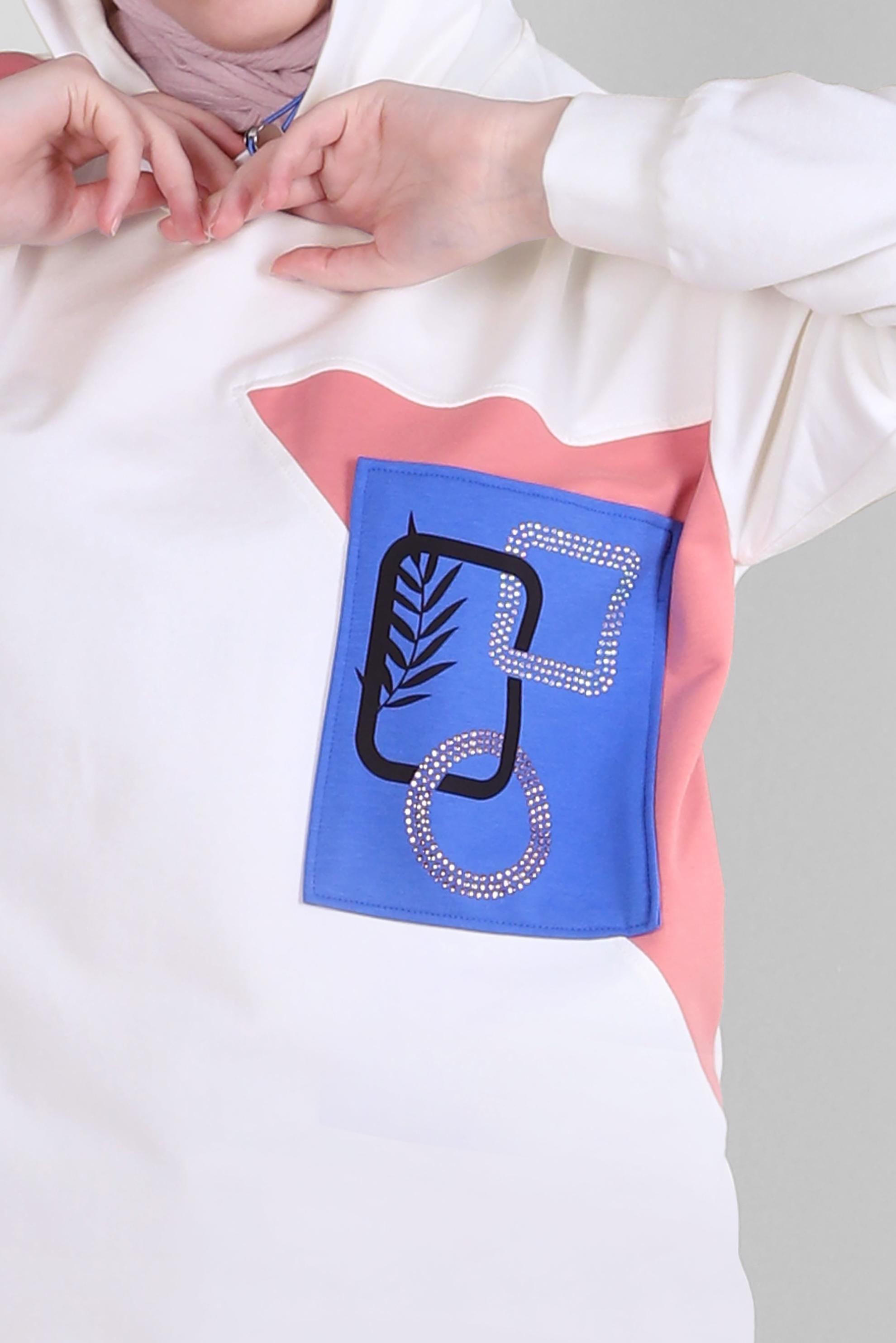 Tesettür giyim BEYAZ BASKI DETAYLI KAPÜŞONLU EŞOFMAN TUNİK 43622