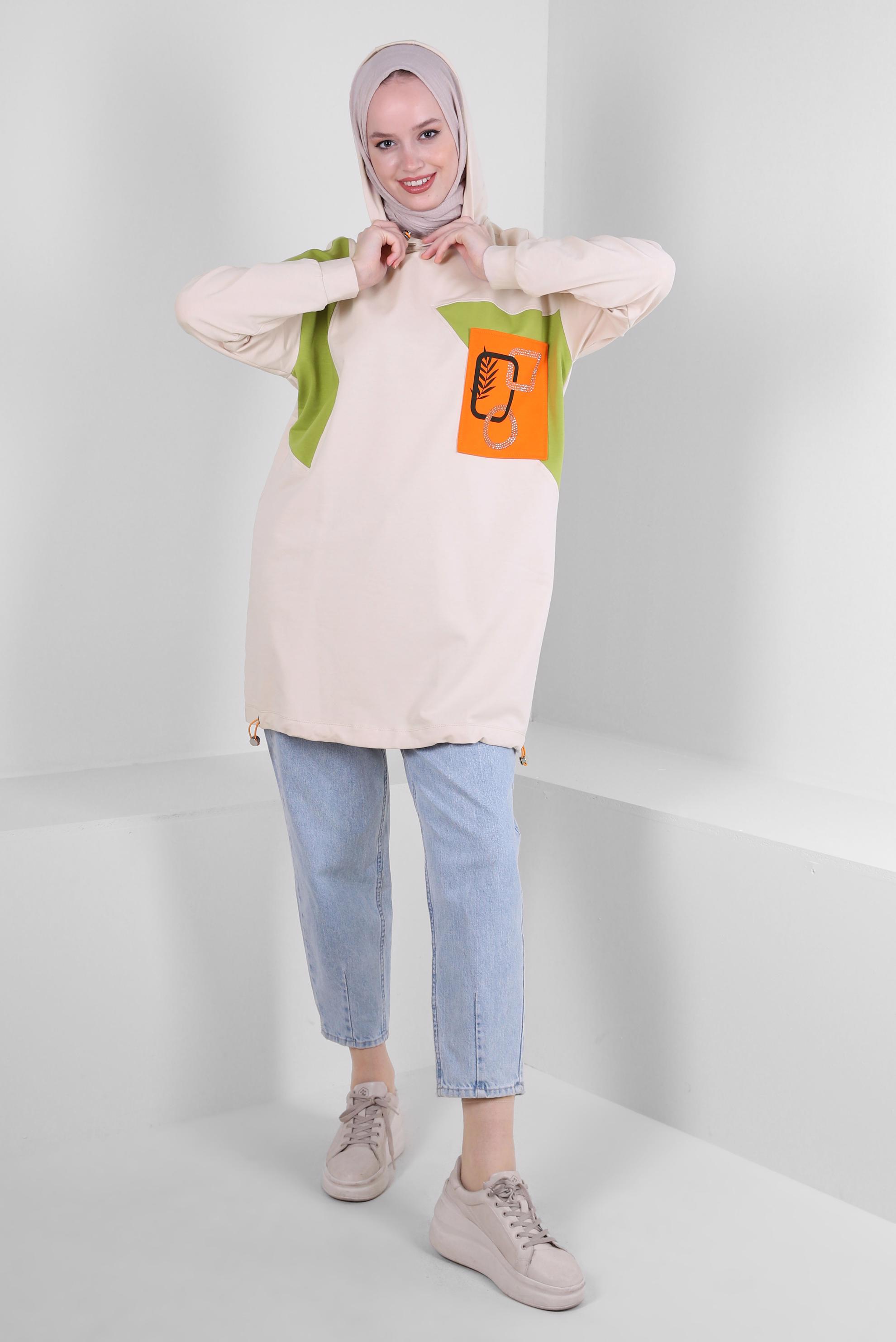 Tesettür giyim BEJ BASKI DETAYLI KAPÜŞONLU EŞOFMAN TUNİK 43622