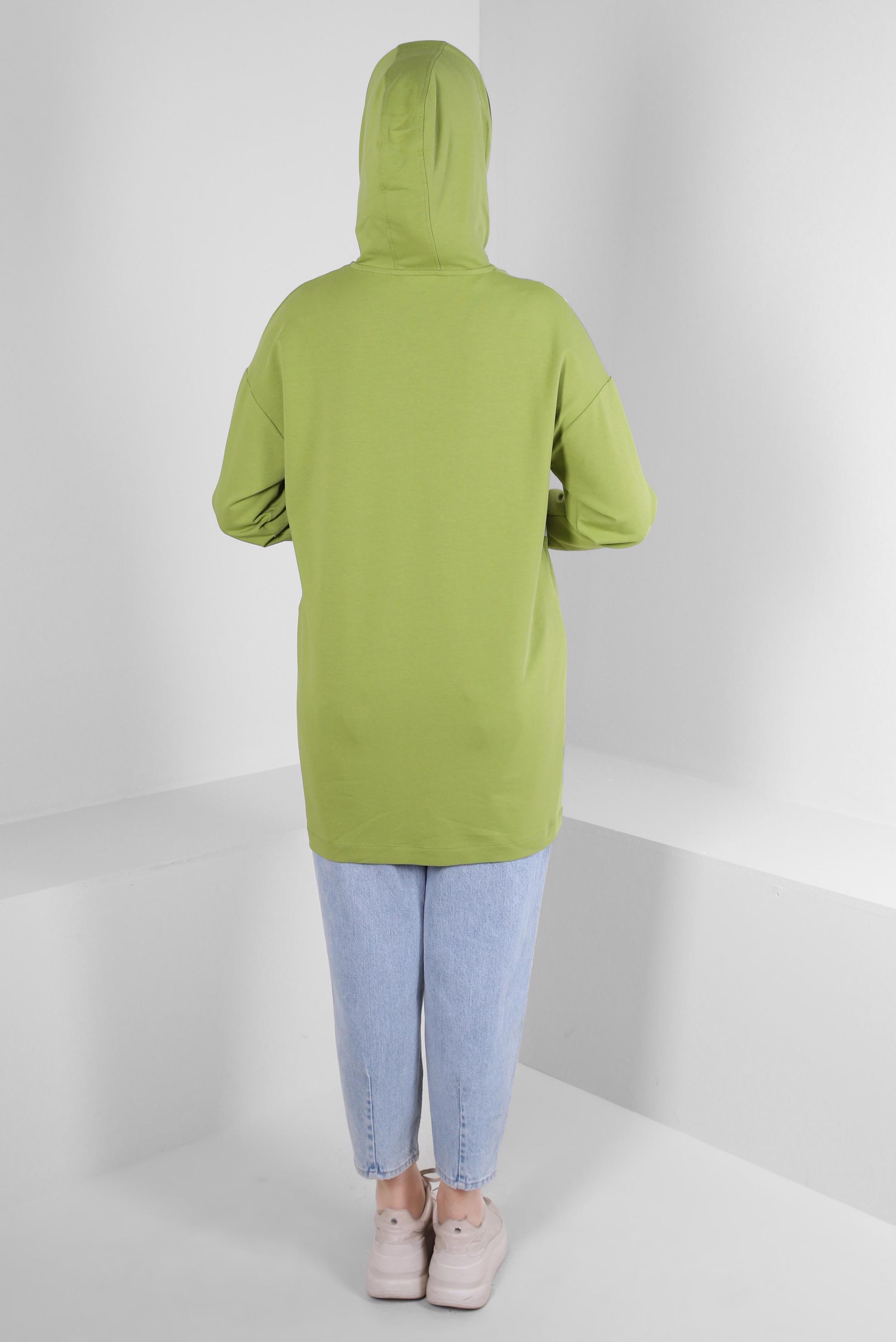 Tesettür giyim YEŞİL BASKI DETAYLI KAPÜŞONLU EŞOFMAN TUNİK 43622