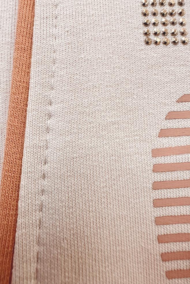 Tesettür giyim BEJ YAZI BASKILI EŞOFMAN ELBİSE 43663 - ALVİNA