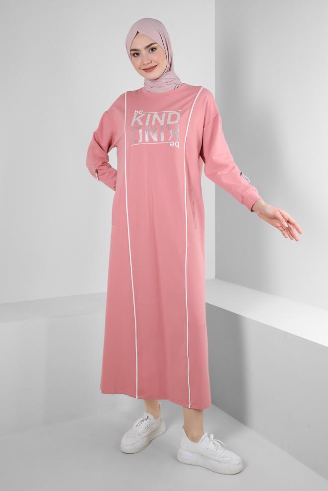 Tesettür giyim PEMBE YAZI BASKILI EŞOFMAN ELBİSE 43663 - ALVİNA