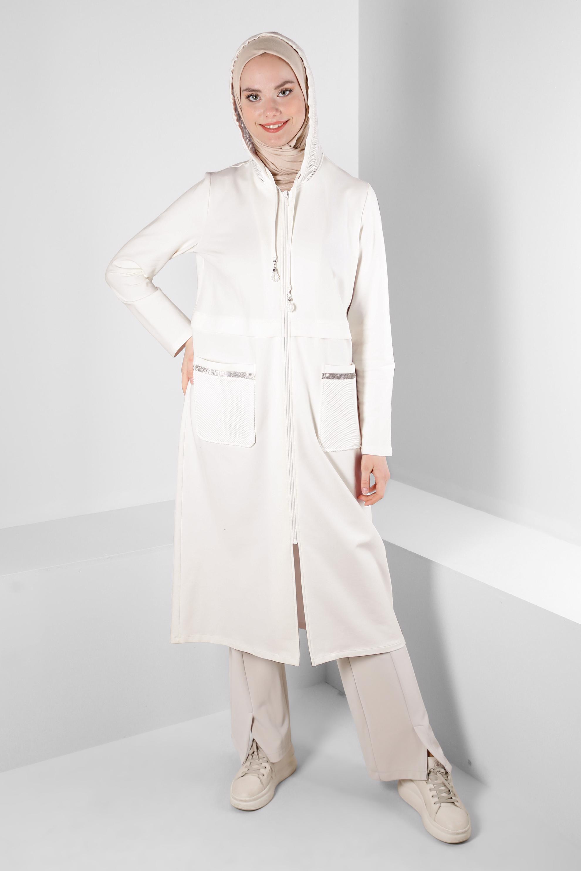 Tesettür giyim BEYAZ KAPÜŞONLU CEP DETAYLI EŞOFMAN TUNİK 43665