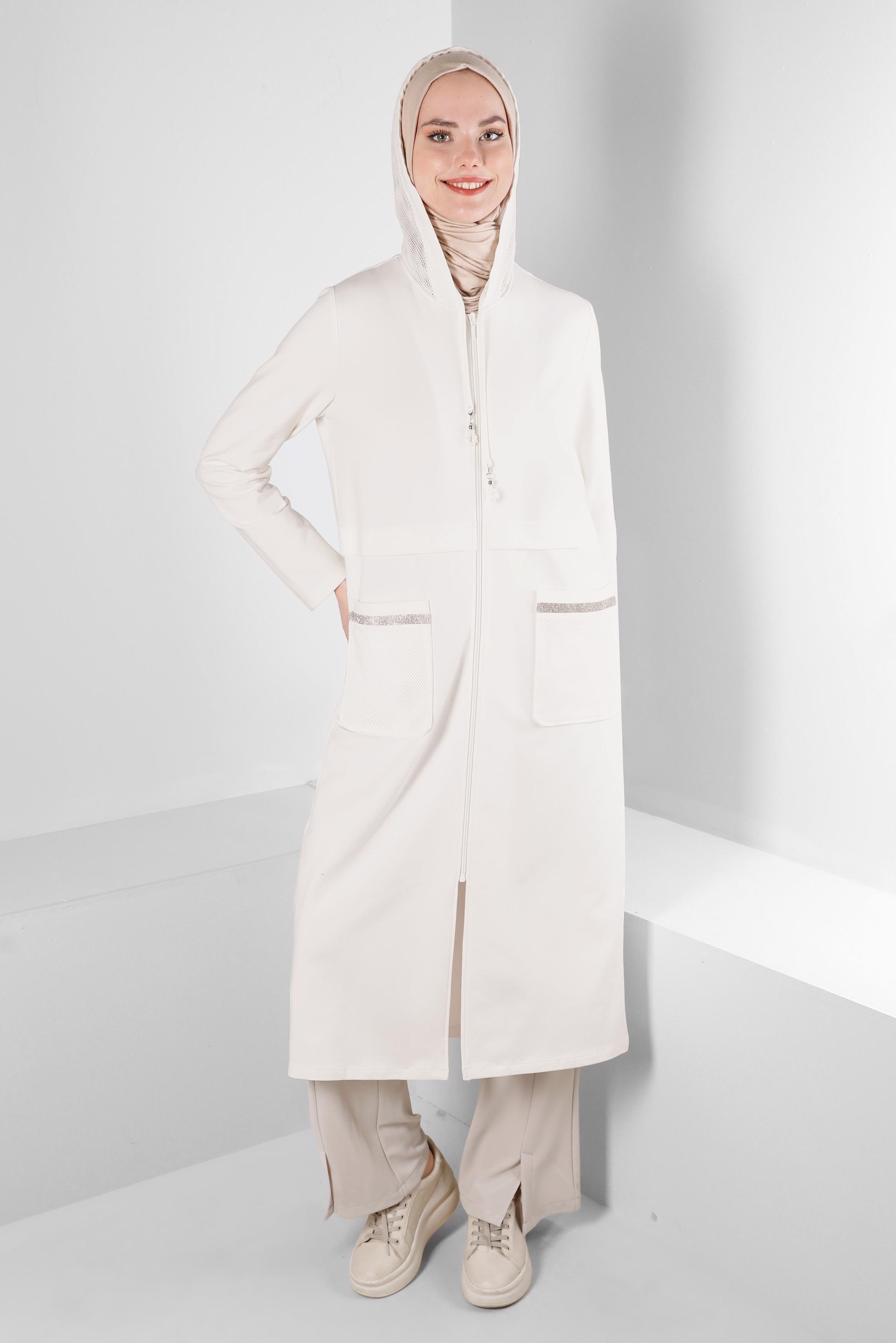 Tesettür giyim BEYAZ KAPÜŞONLU CEP DETAYLI EŞOFMAN TUNİK 43665