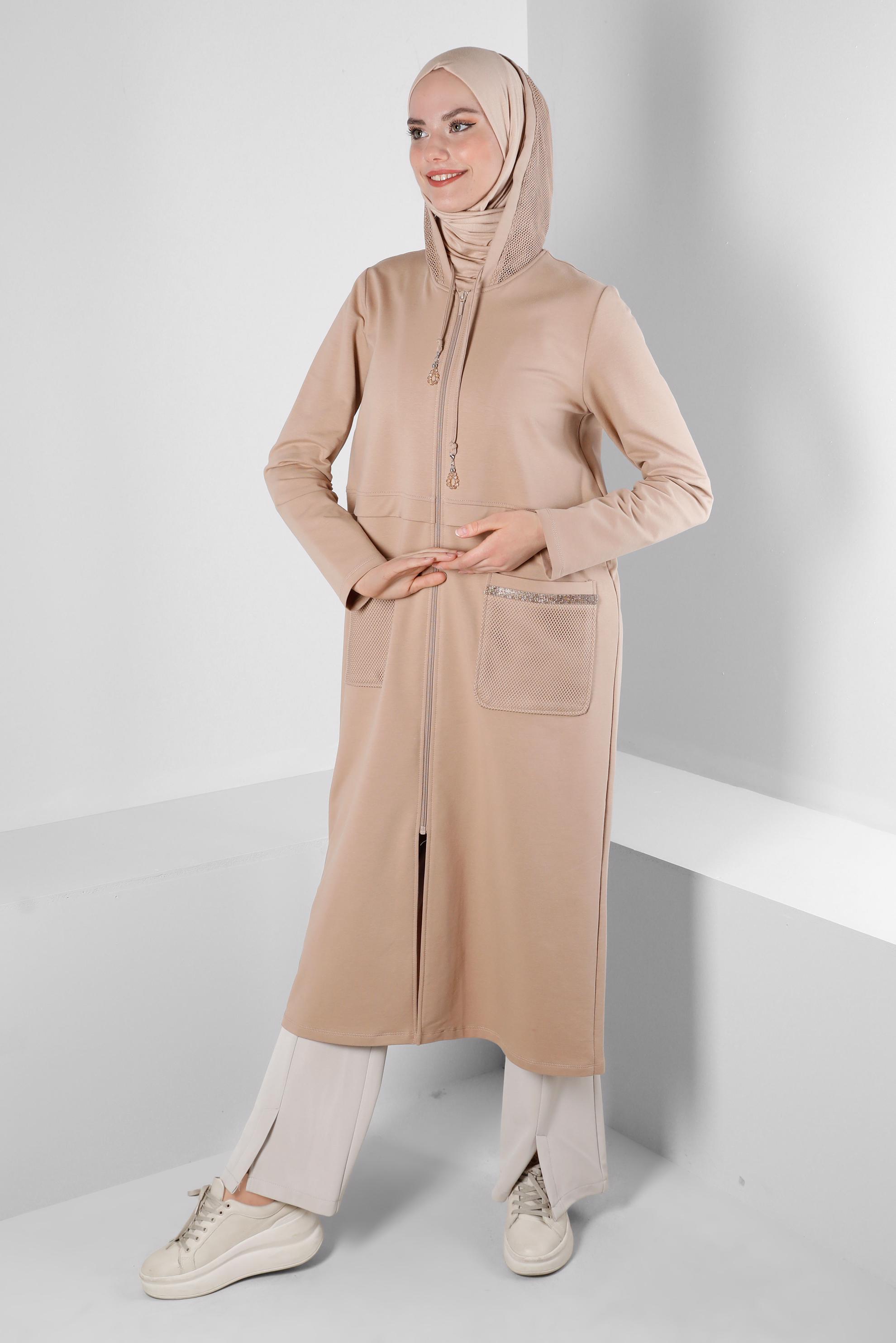 Tesettür giyim BEJ KAPÜŞONLU CEP DETAYLI EŞOFMAN TUNİK 43665