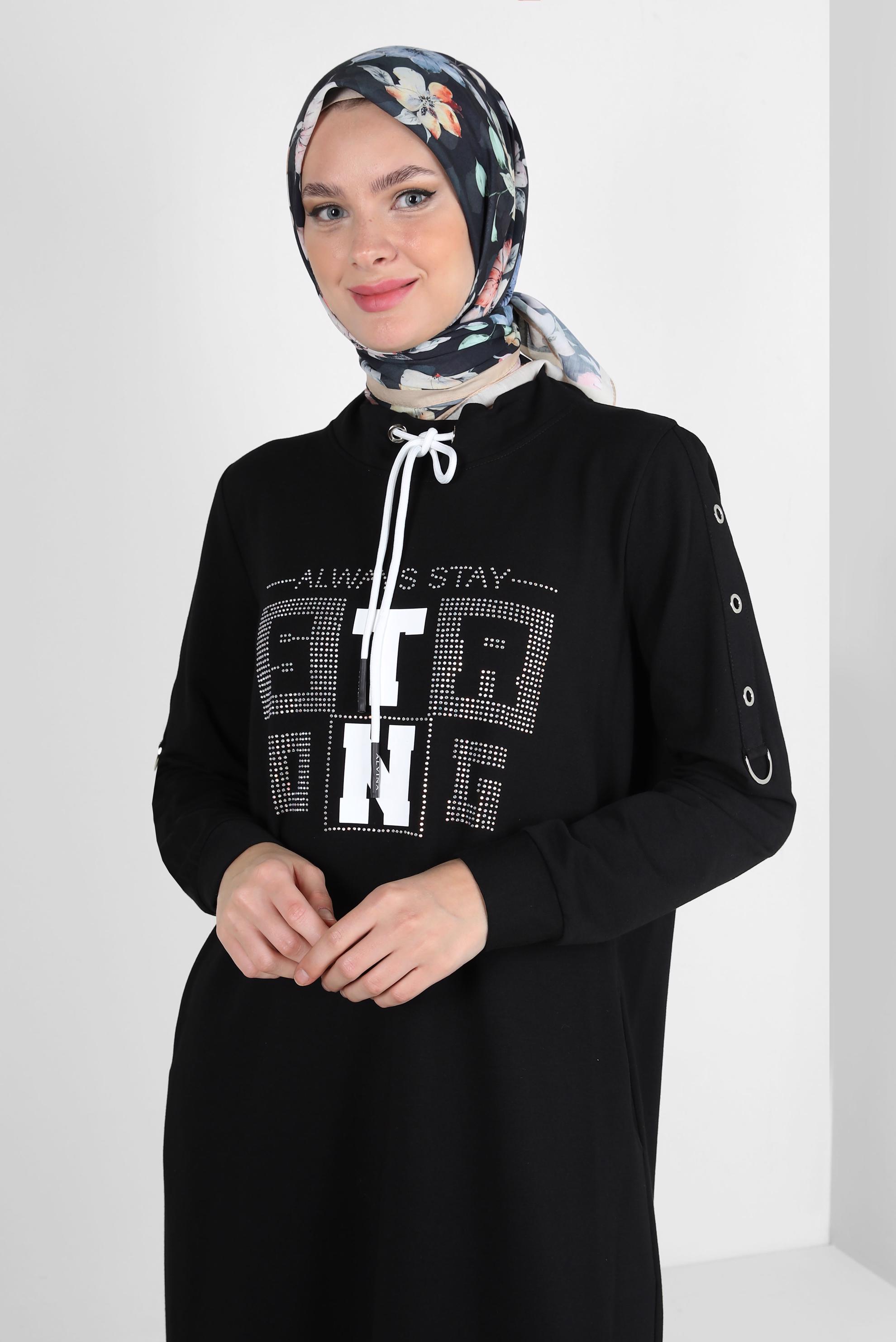 Tesettür giyim SİYAH YAZI BASKILI BAĞCIK DETAYLI EŞOFMAN ELBİSE 43693