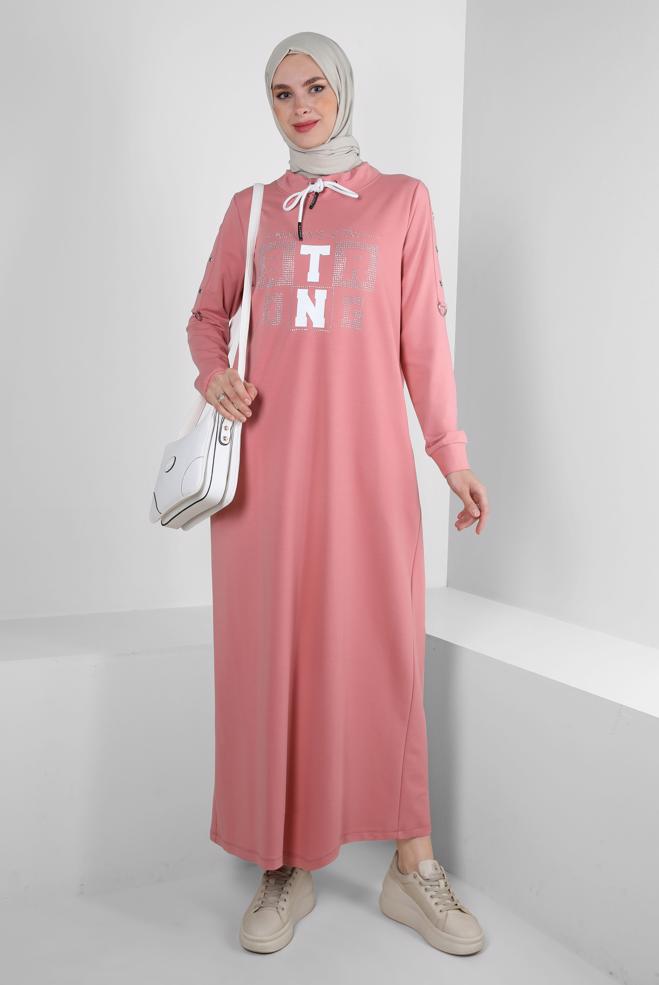 Tesettür giyim PEMBE YAZI BASKILI BAĞCIK DETAYLI EŞOFMAN ELBİSE 43693 - ALVİNA