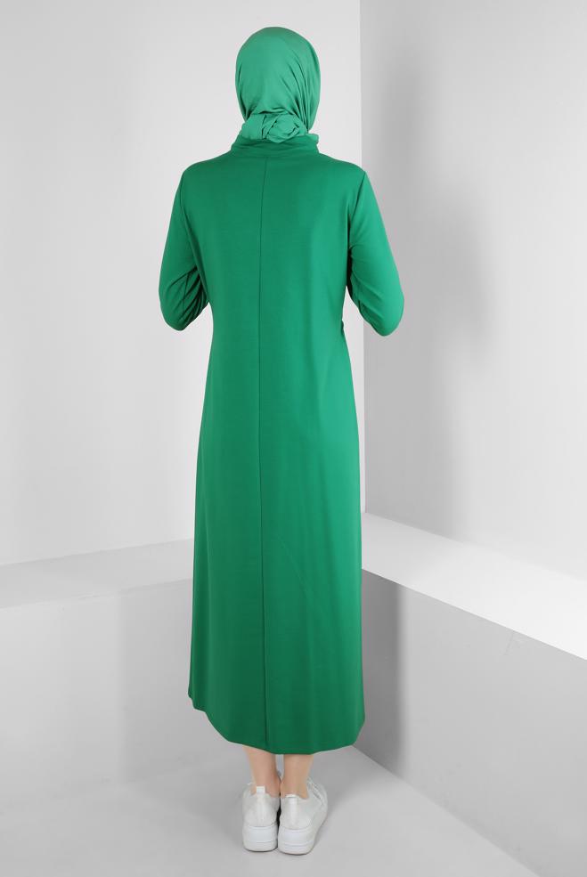 Tesettür giyim YEŞİL YAZI BASKILI BELİ BÜZGÜLÜ EŞOFMAN ELBİSE 43694 - ALVİNA