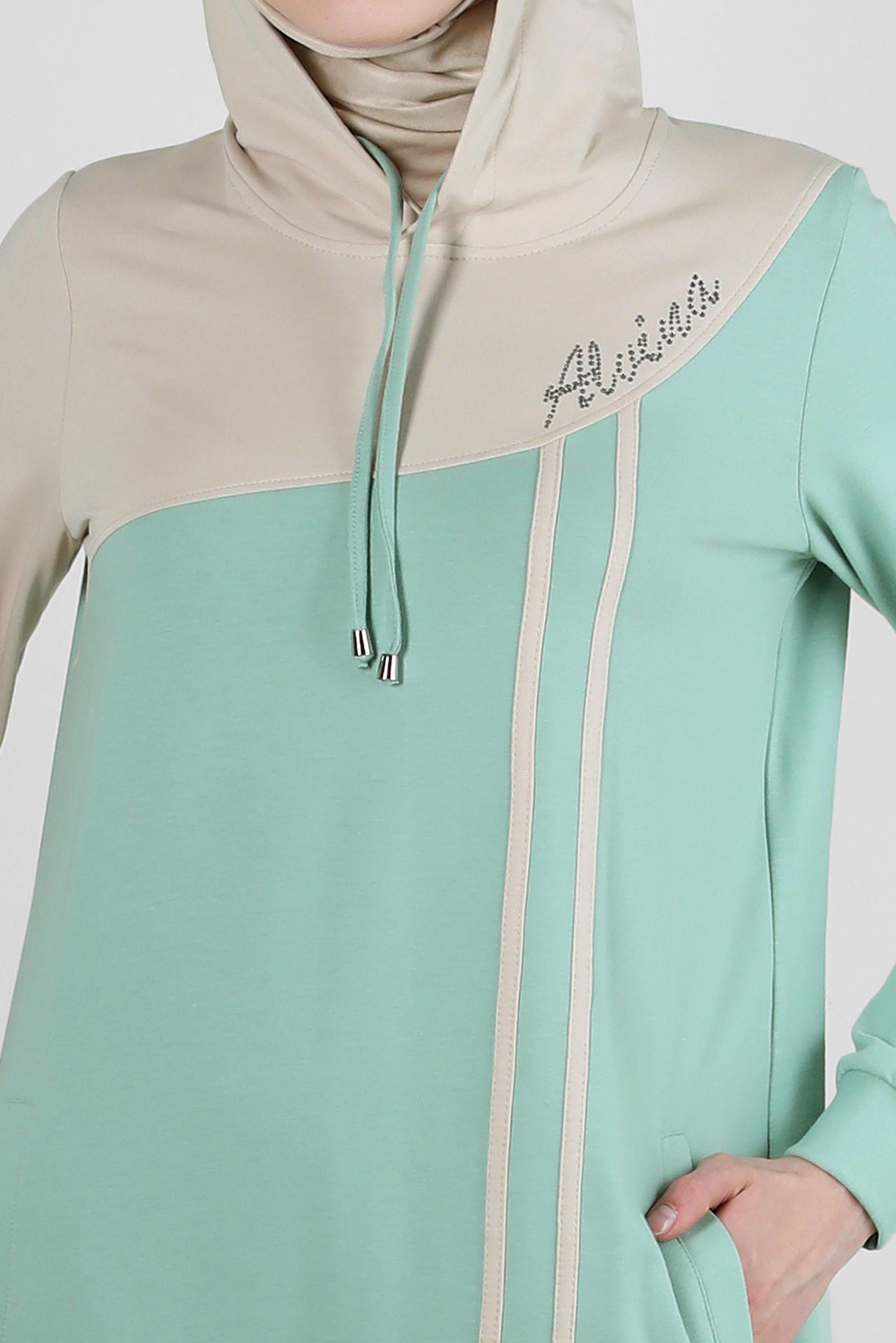 Tesettür giyim YEŞİL İKİ RENKLİ KAPÜŞONLU EŞOFMAN ELBİSE 43695