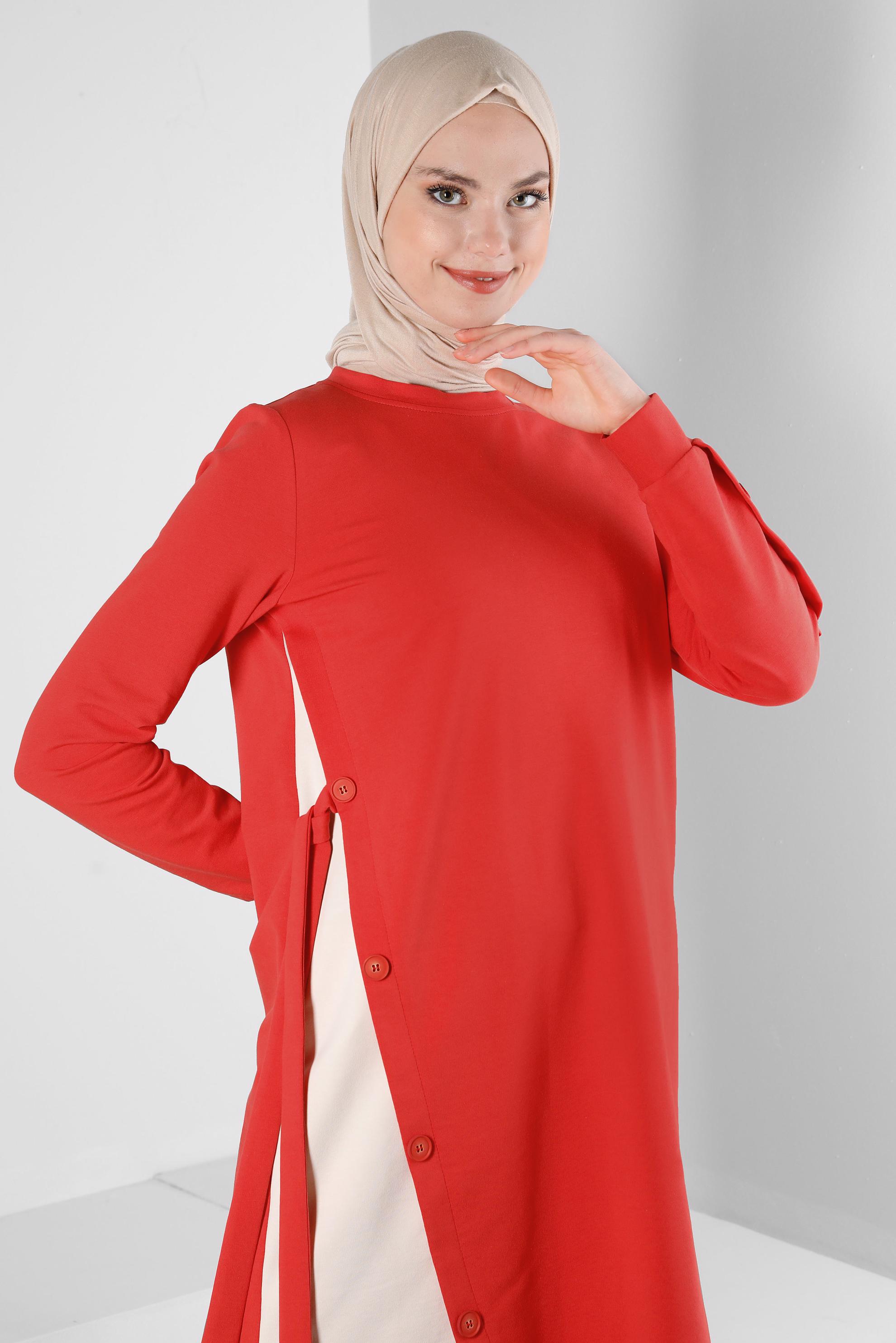 Tesettür giyim KIRMIZI YANI BAĞLAMA DETAYLI DÜĞMELİ EŞOFMAN TUNİK 43697