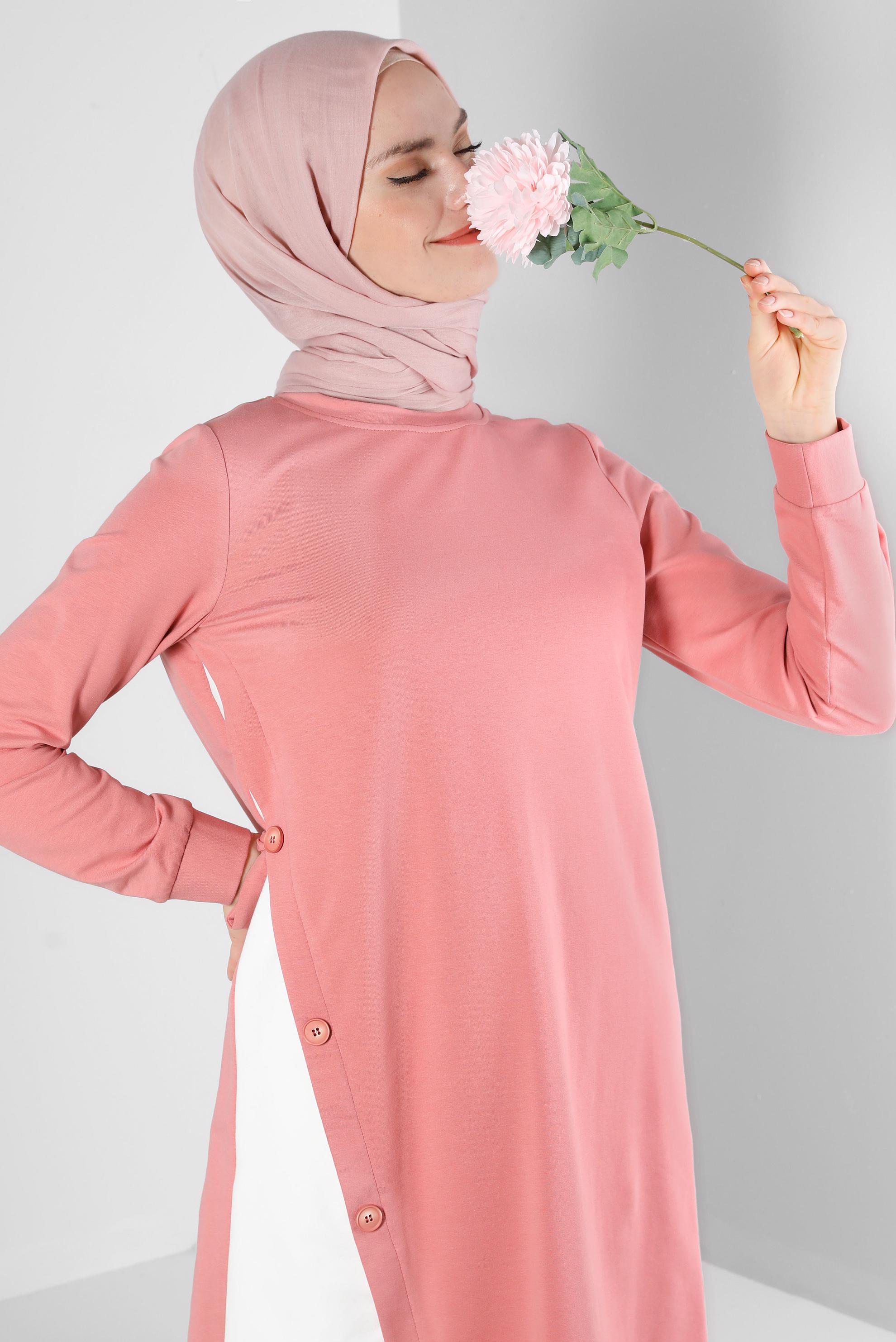 Tesettür giyim PEMBE YANI BAĞLAMA DETAYLI DÜĞMELİ EŞOFMAN TUNİK 43697