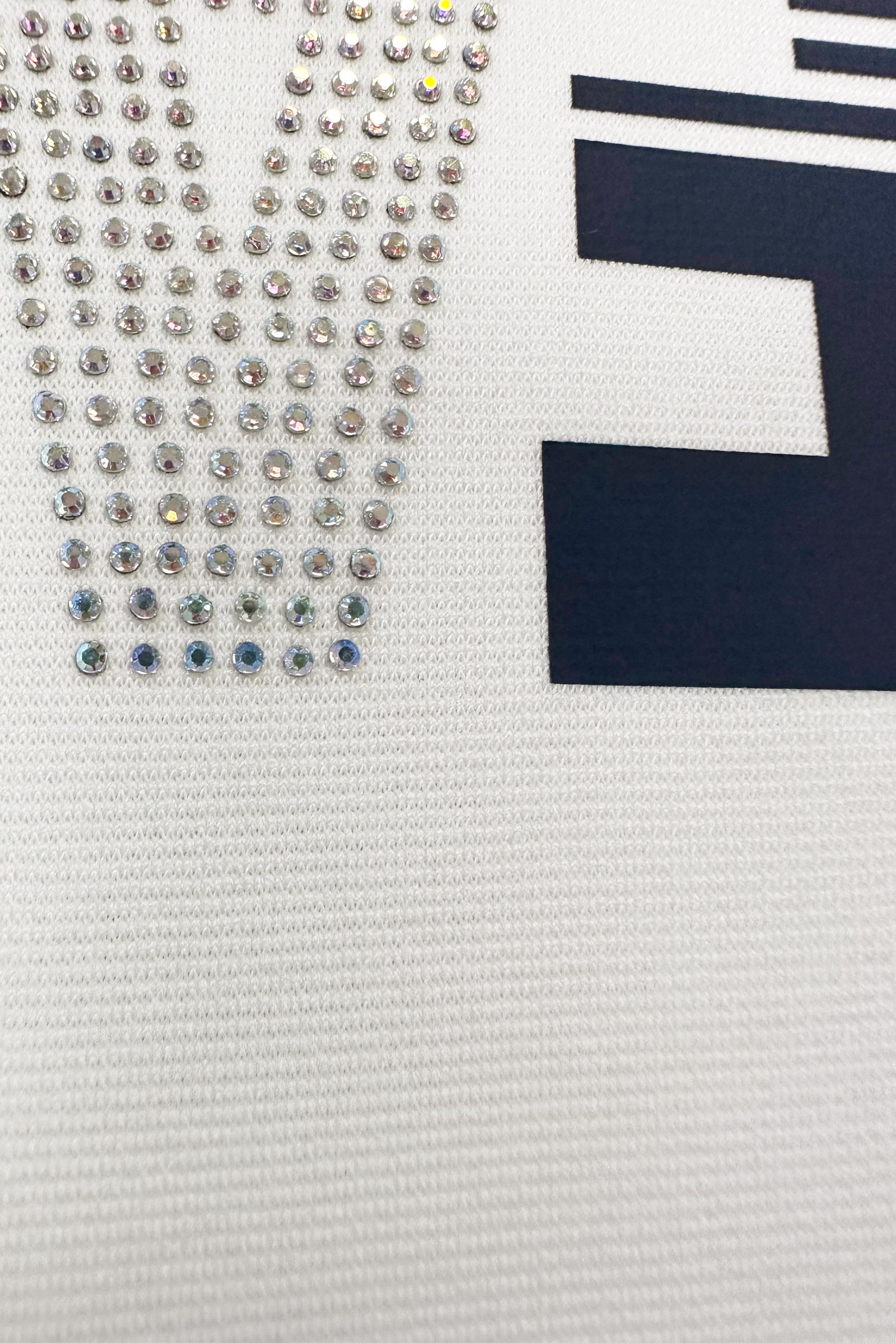 Tesettür giyim BEYAZ YAZI BASKILI FIRFIR DETAYLI EŞOFMAN TUNİK 43699