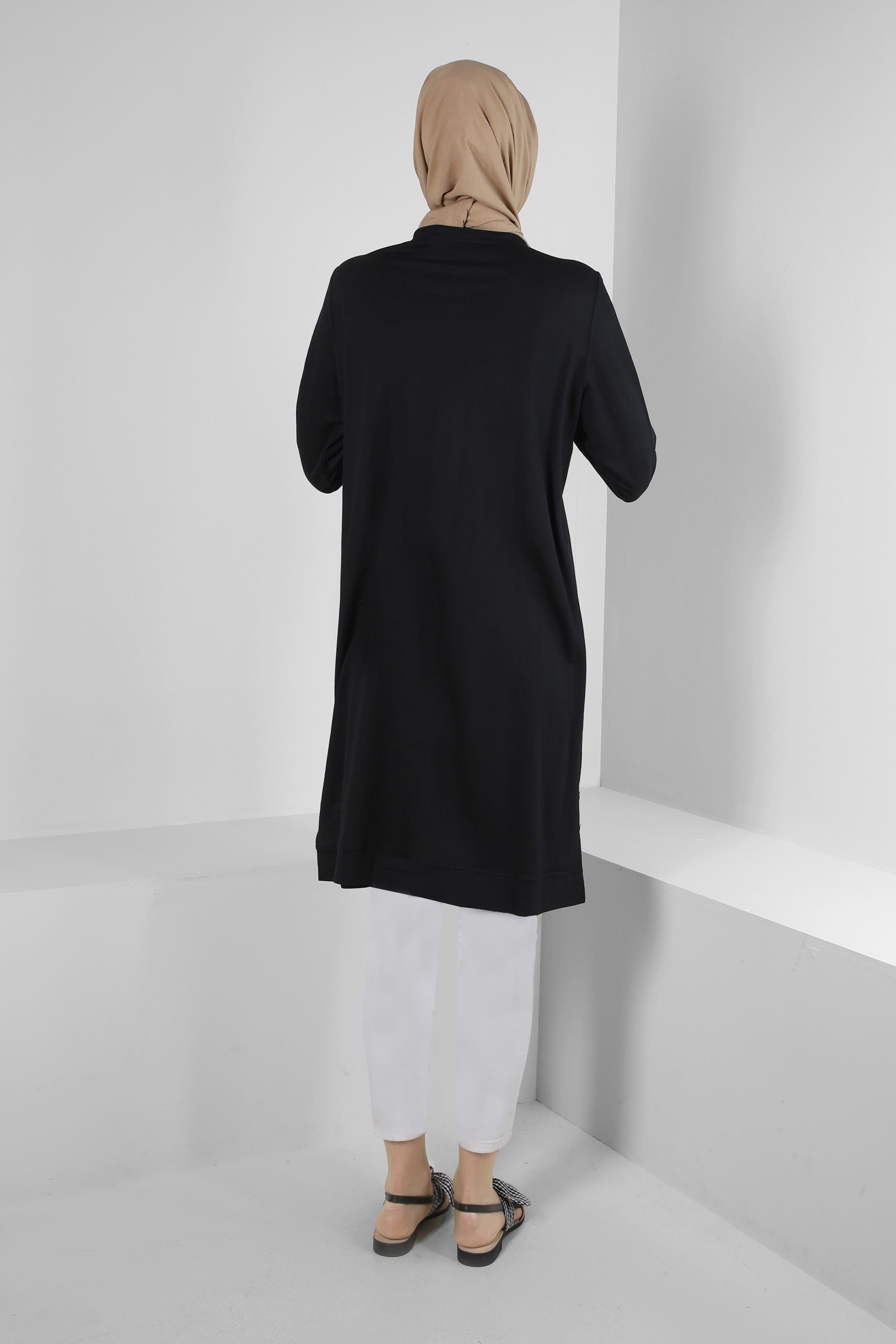 Tesettür giyim SİYAH LEOPAR DESENLİ YAZI BASKILI EŞOFMAN TUNİK 43700