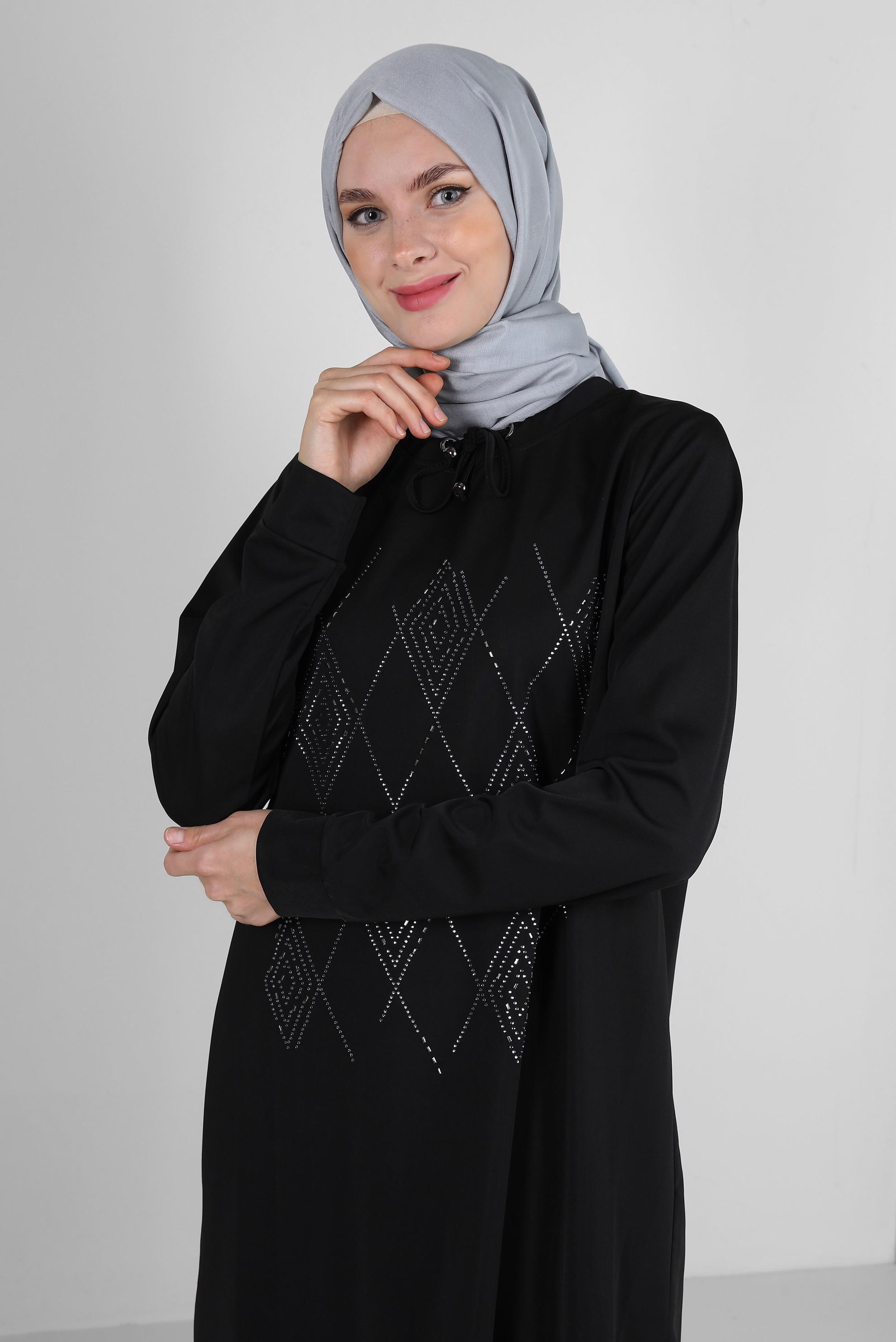 Tesettür giyim SİYAH TAŞ BASKI DETAYLI PANTOLONLU EŞOFMAN TAKIM 43726