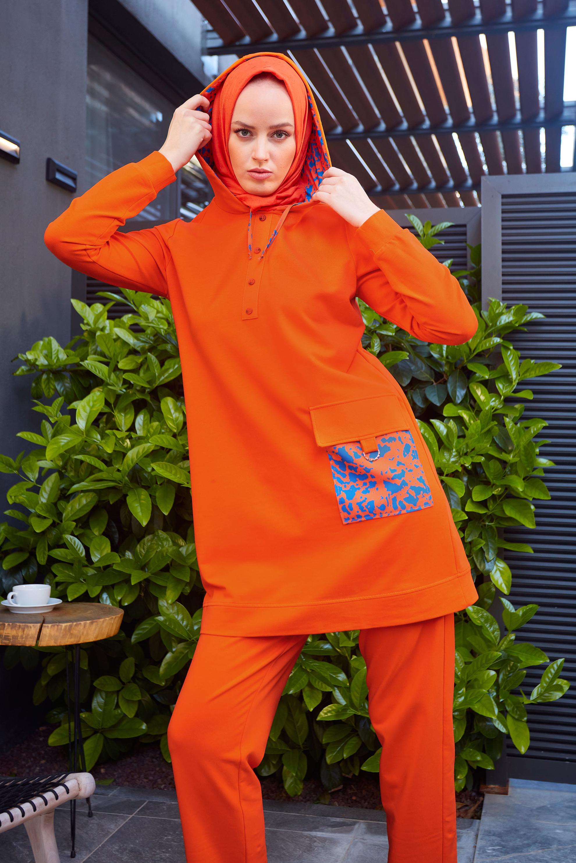 Tesettür giyim TURUNCU KAPÜŞONLU PANTOLONLU EŞOFMAN TAKIMI 43728