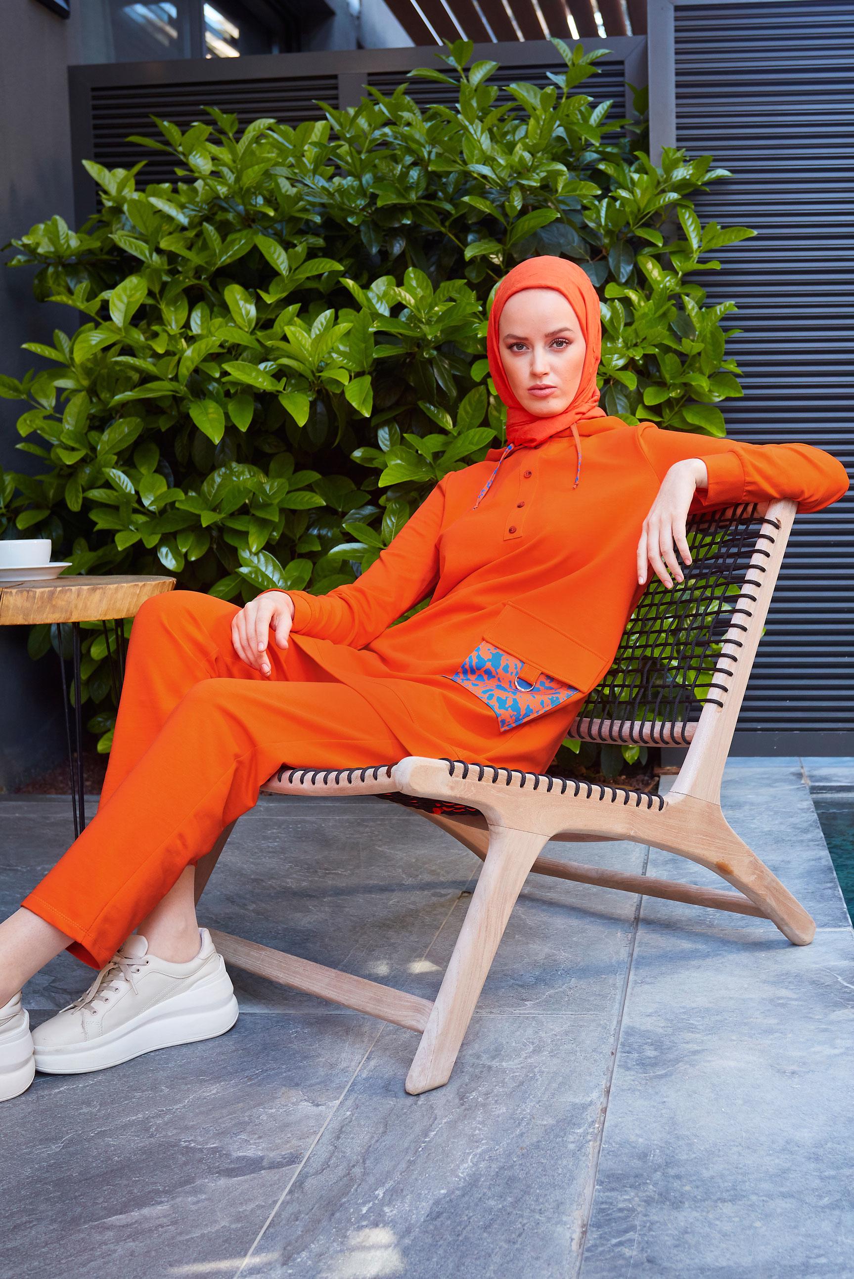 Tesettür giyim TURUNCU KAPÜŞONLU PANTOLONLU EŞOFMAN TAKIMI 43728