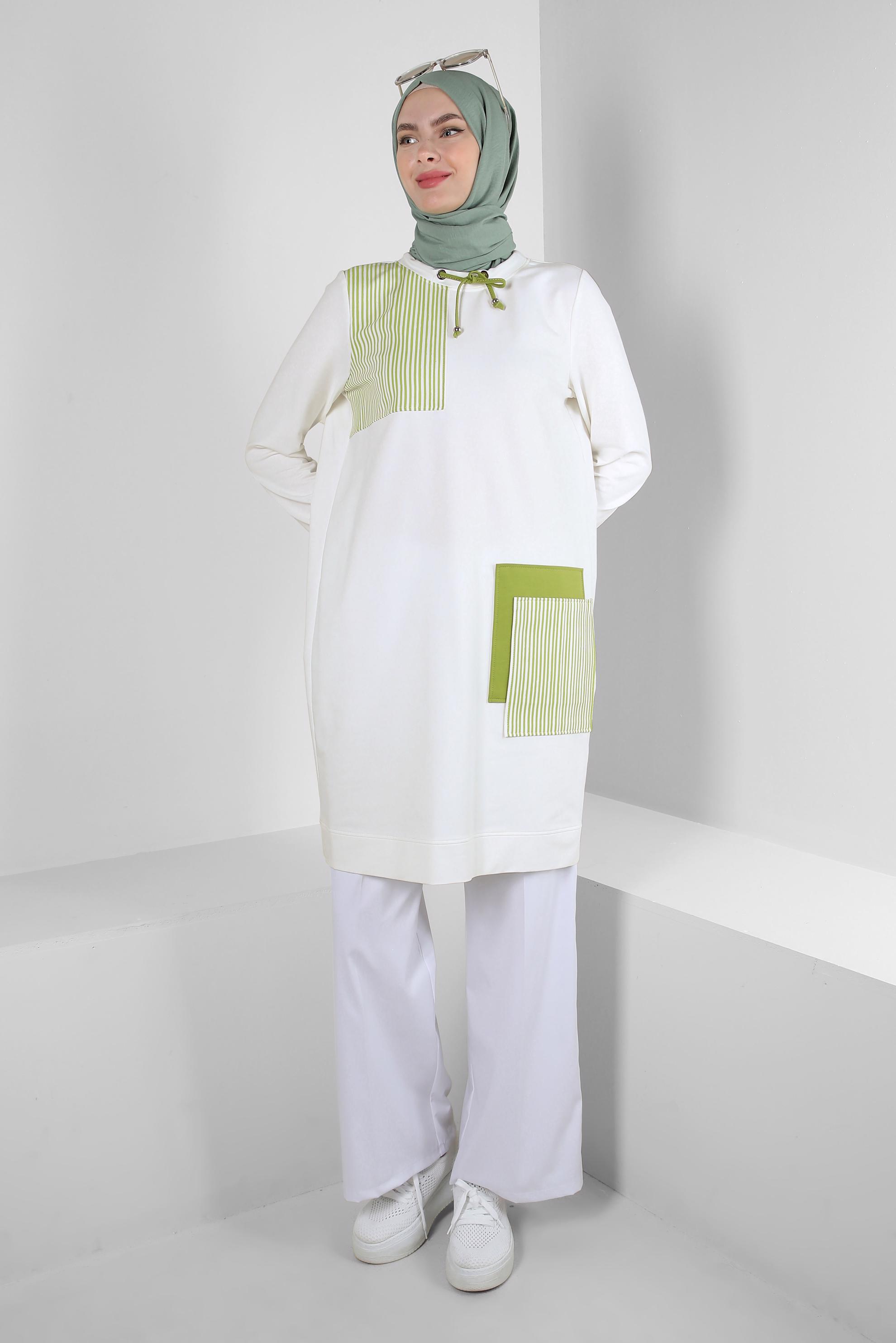 Tesettür giyim BEYAZ ÇİZGİ DETAYLI YAKASI BÜZGÜLÜ EŞOFMAN TUNİK 43785