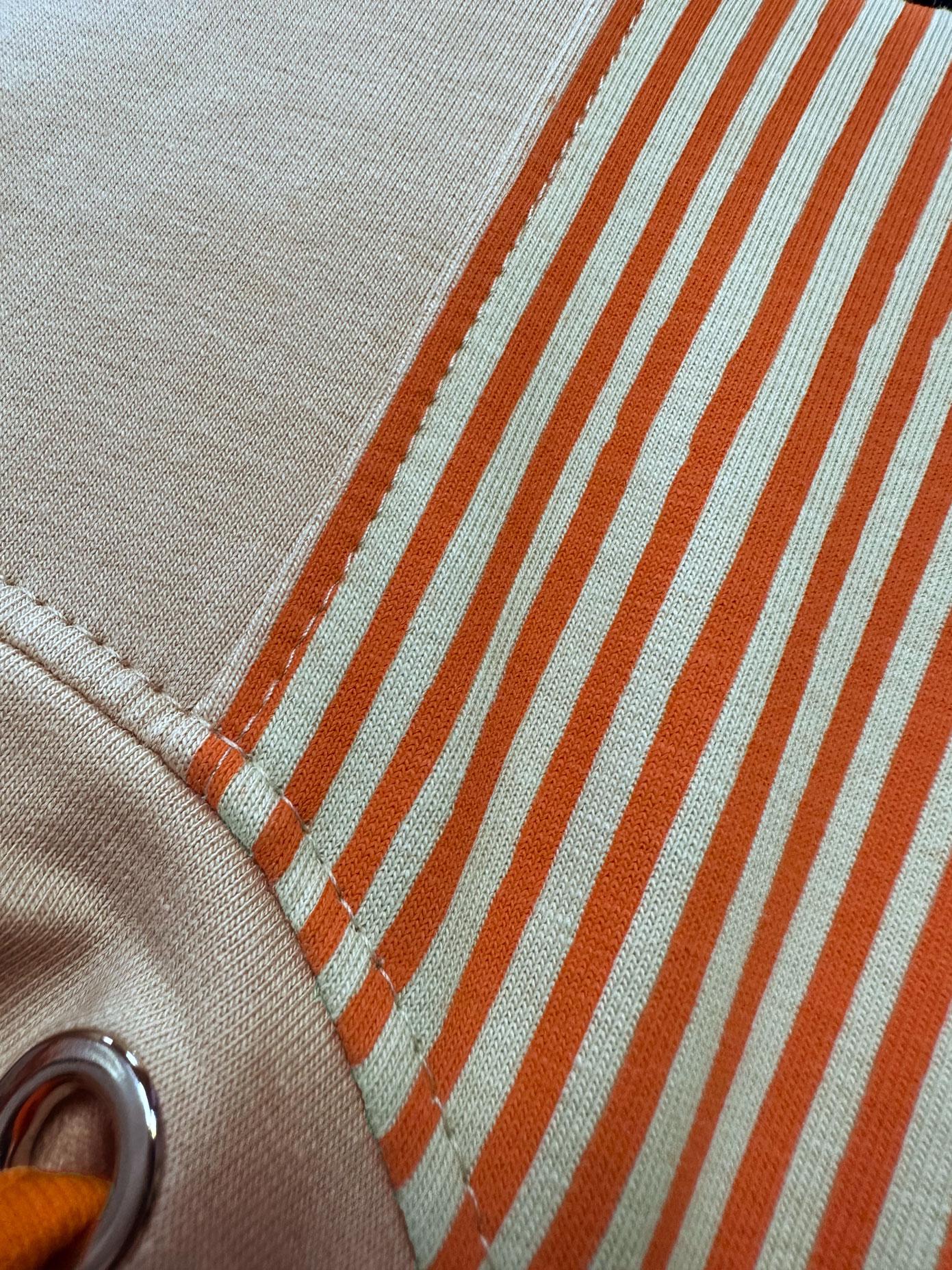 Tesettür giyim BEJ ÇİZGİ DETAYLI YAKASI BÜZGÜLÜ EŞOFMAN TUNİK 43785