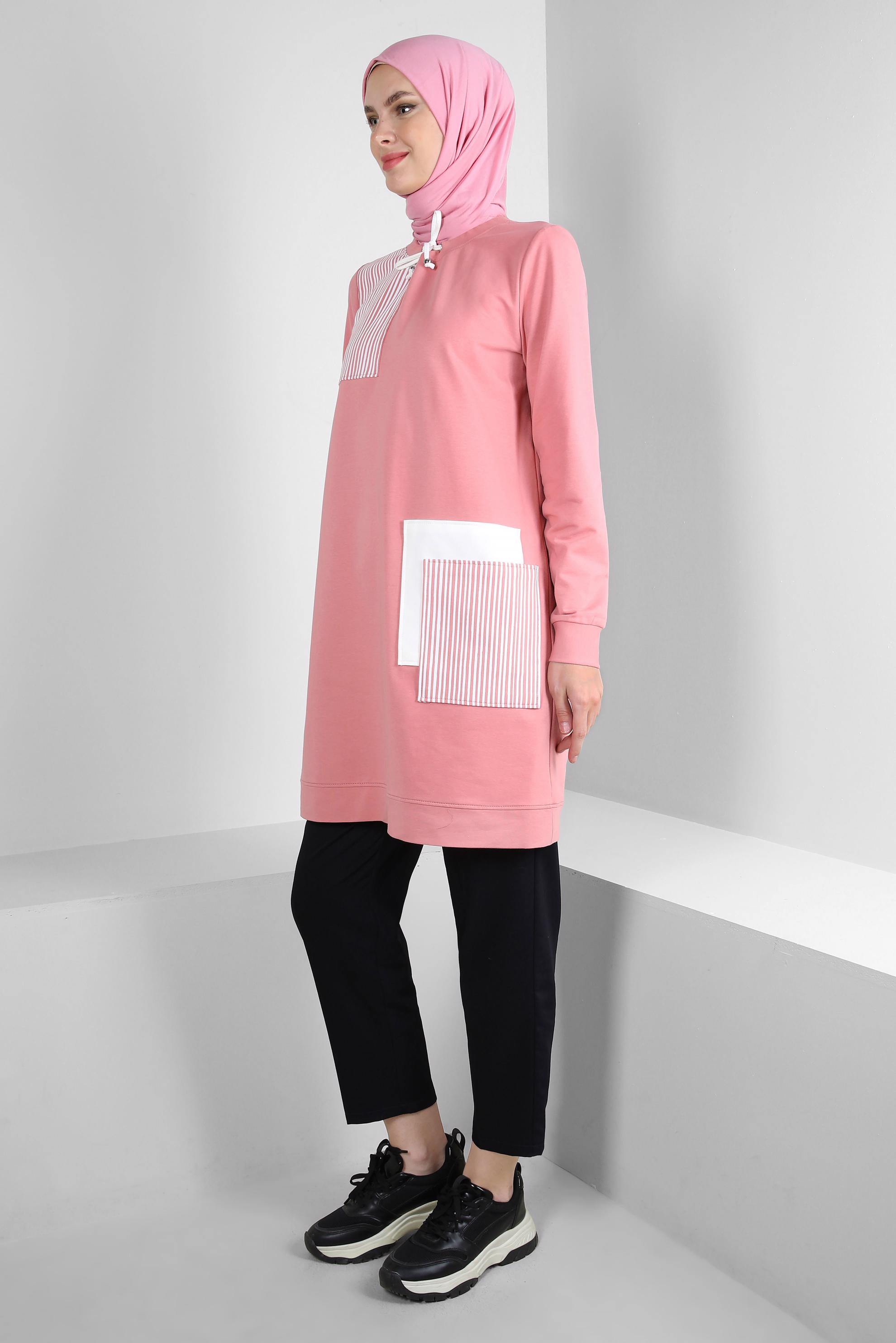 Tesettür giyim PEMBE ÇİZGİ DETAYLI YAKASI BÜZGÜLÜ EŞOFMAN TUNİK 43785