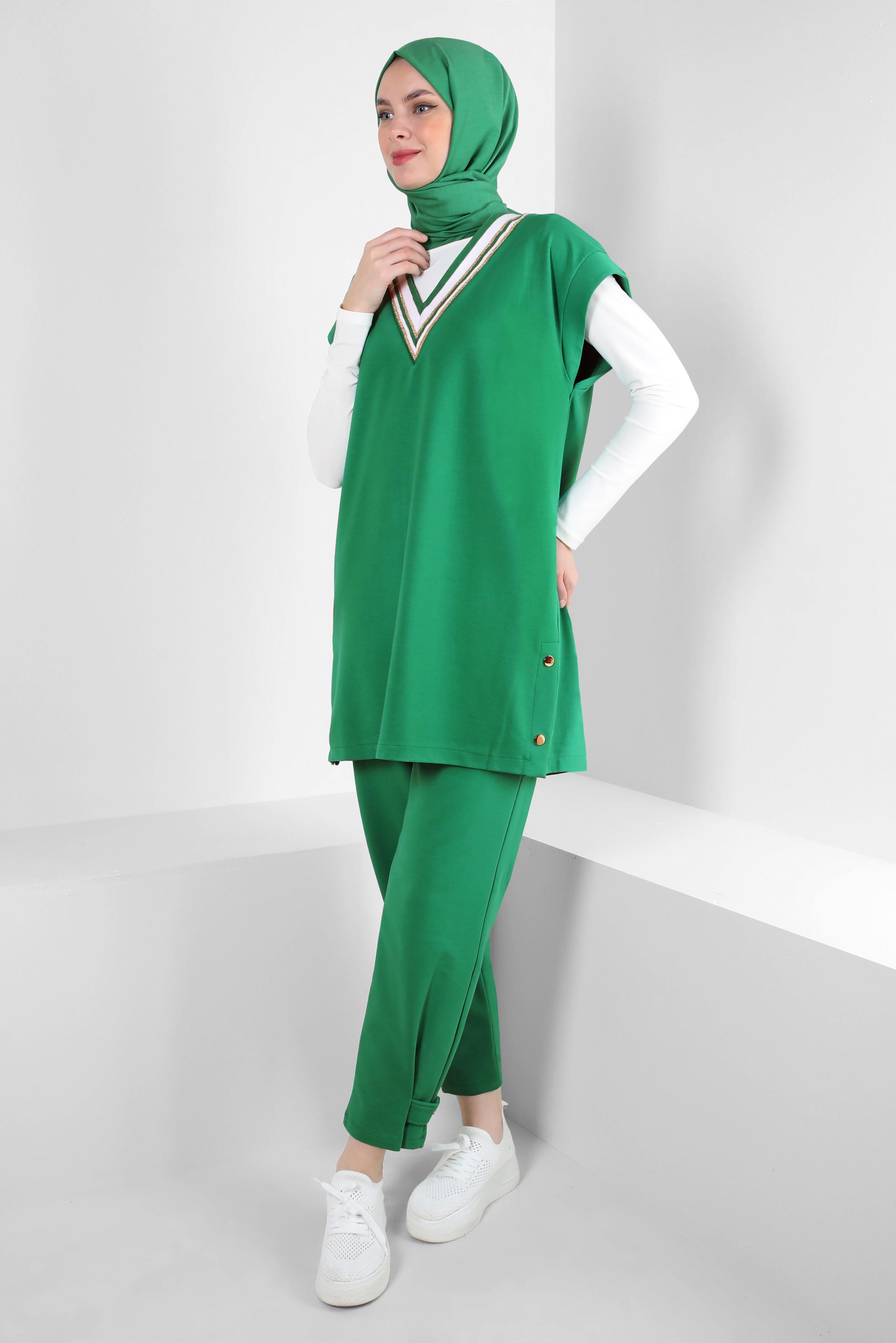 Tesettür giyim YEŞİL ŞERİT DETAYLI SÜVETERLİ EŞOFMAN TAKIM 43805