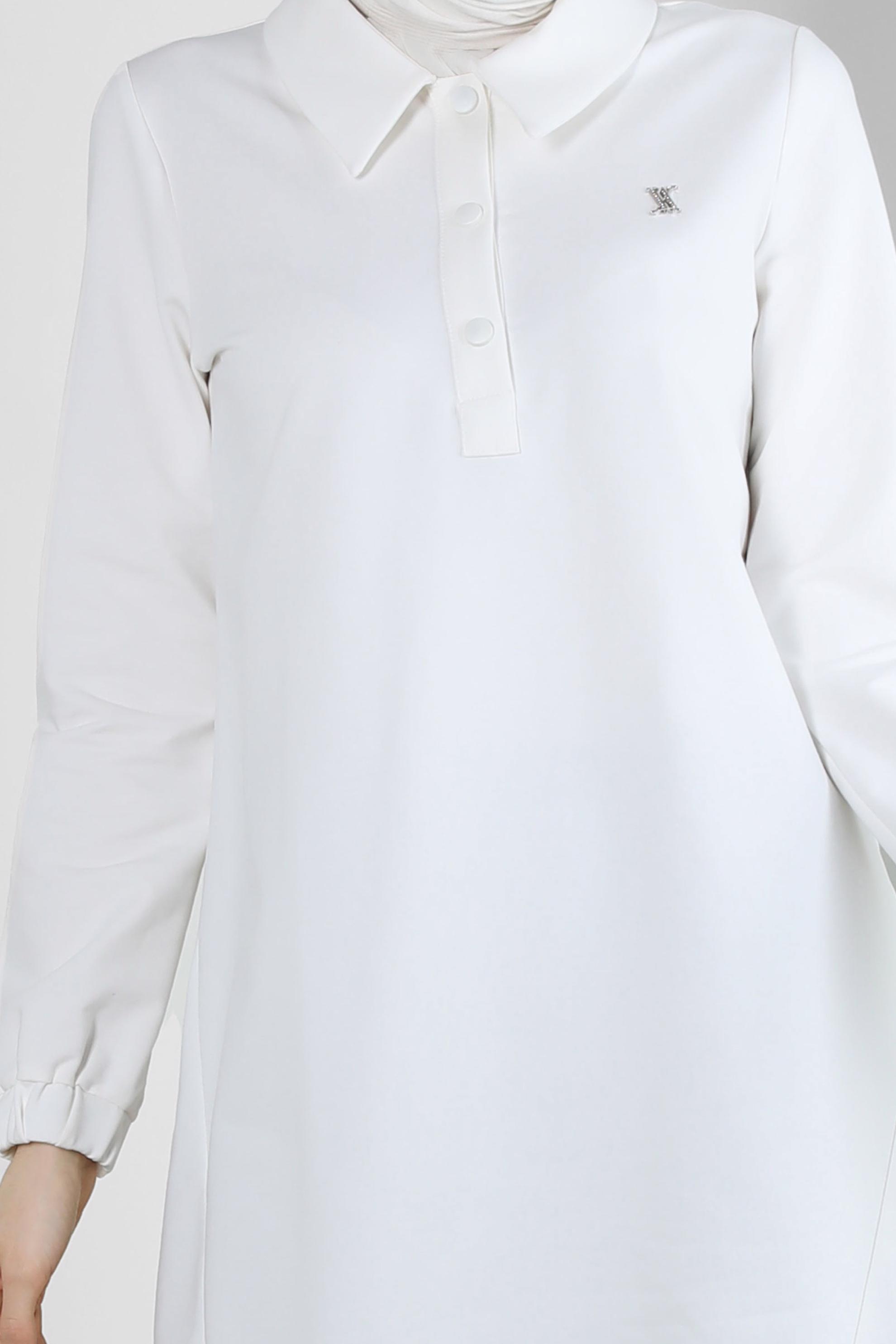 Tesettür giyim BEYAZ POLO YAKA DÜĞMELİ EŞOFMAN TUNİK 43844