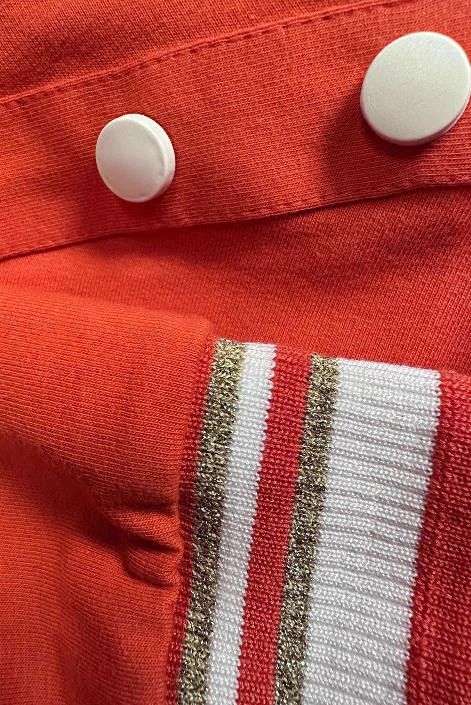 Tesettür giyim KIRMIZI YAKASI BÜZGÜLÜ EŞOFMAN TUNİK 43845