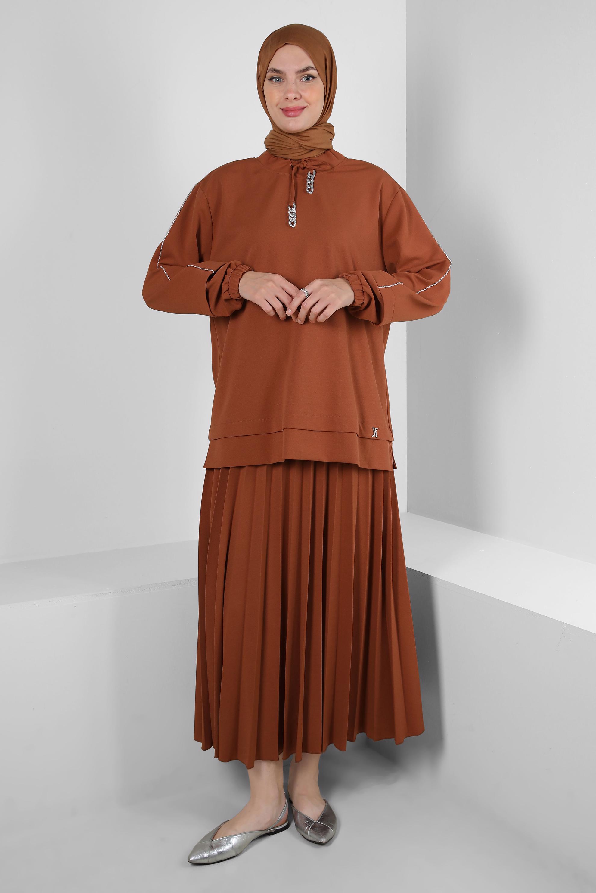 Vêtements hijab BRUN ENSEMBLE JUPE SURVÊTEMENT PLISSÉ À COL NOUÉ 43849