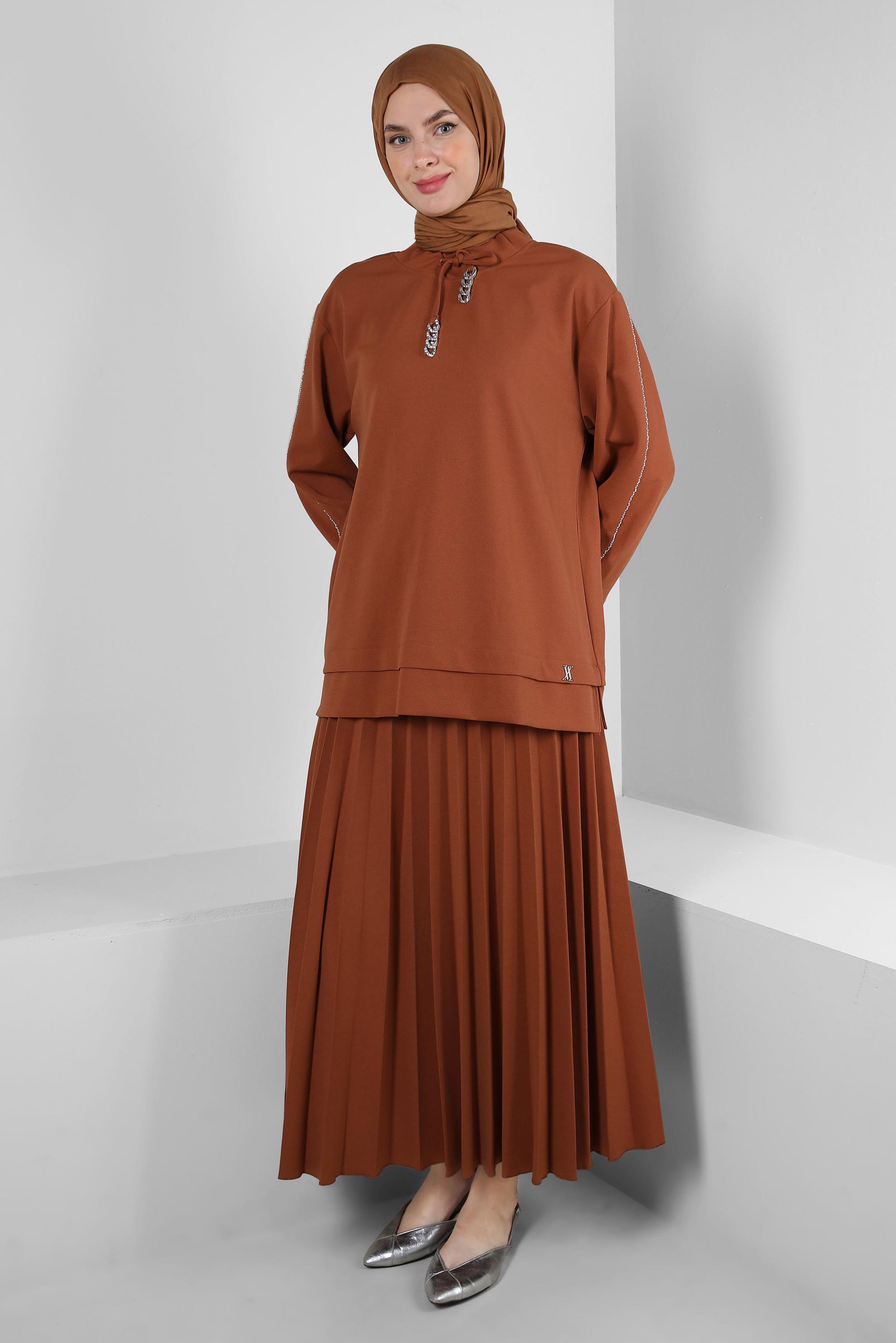 Vêtements hijab BRUN ENSEMBLE JUPE SURVÊTEMENT PLISSÉ À COL NOUÉ 43849