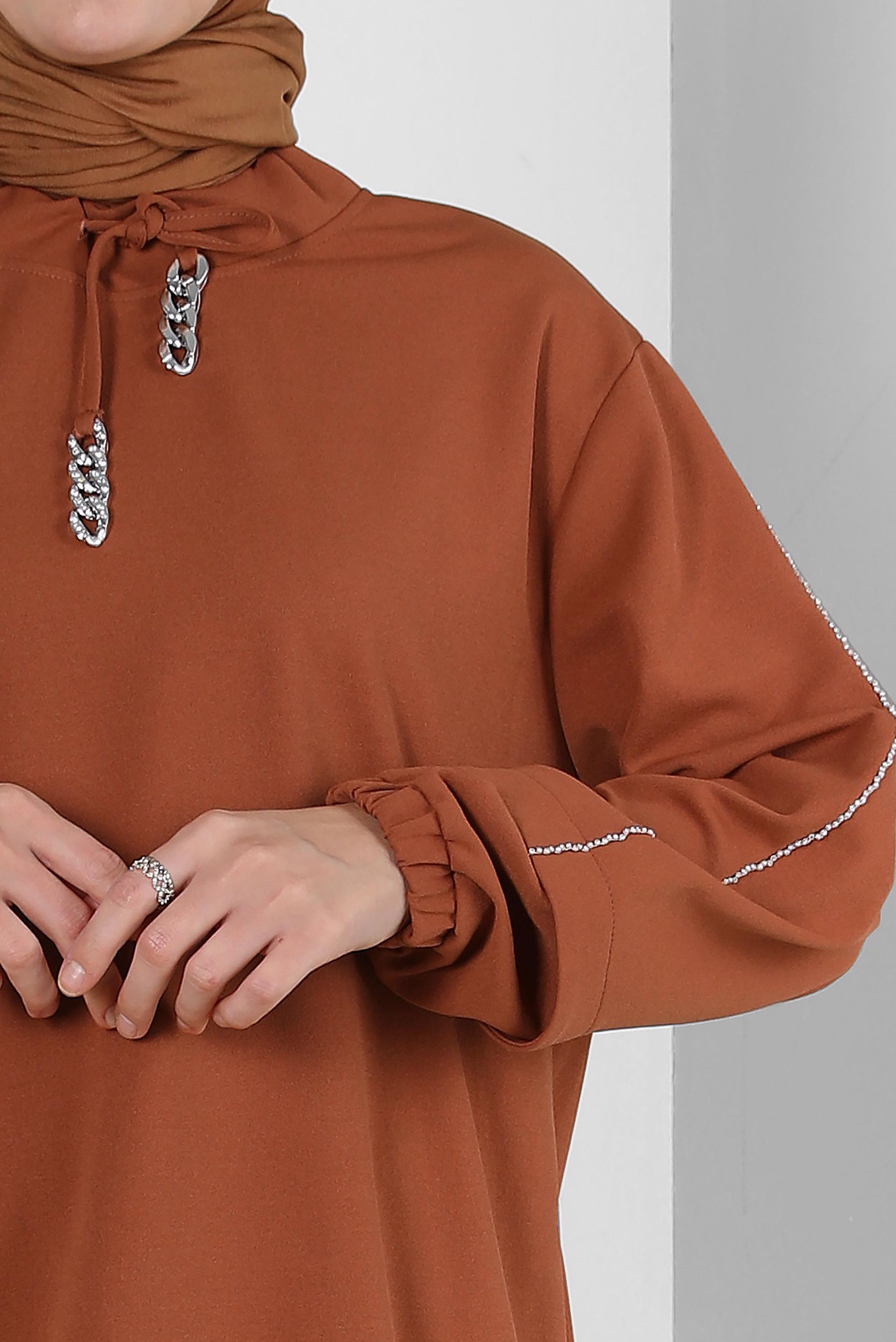 Vêtements hijab BRUN ENSEMBLE JUPE SURVÊTEMENT PLISSÉ À COL NOUÉ 43849