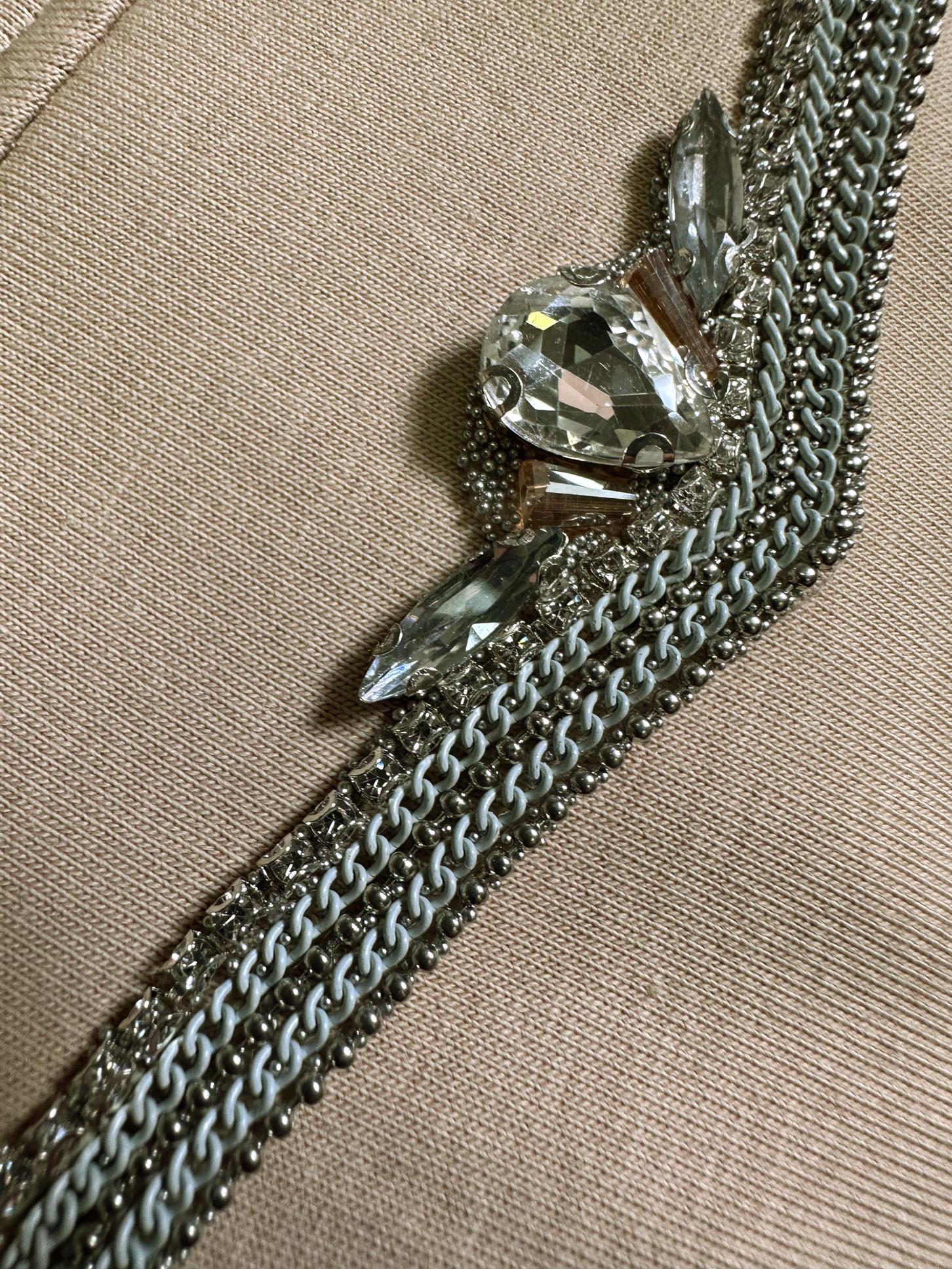 Tesettür giyim BEJ BELİ BÜZGÜLÜ FERMUARLI ETEKLİ EŞOFMAN TAKIM 43876