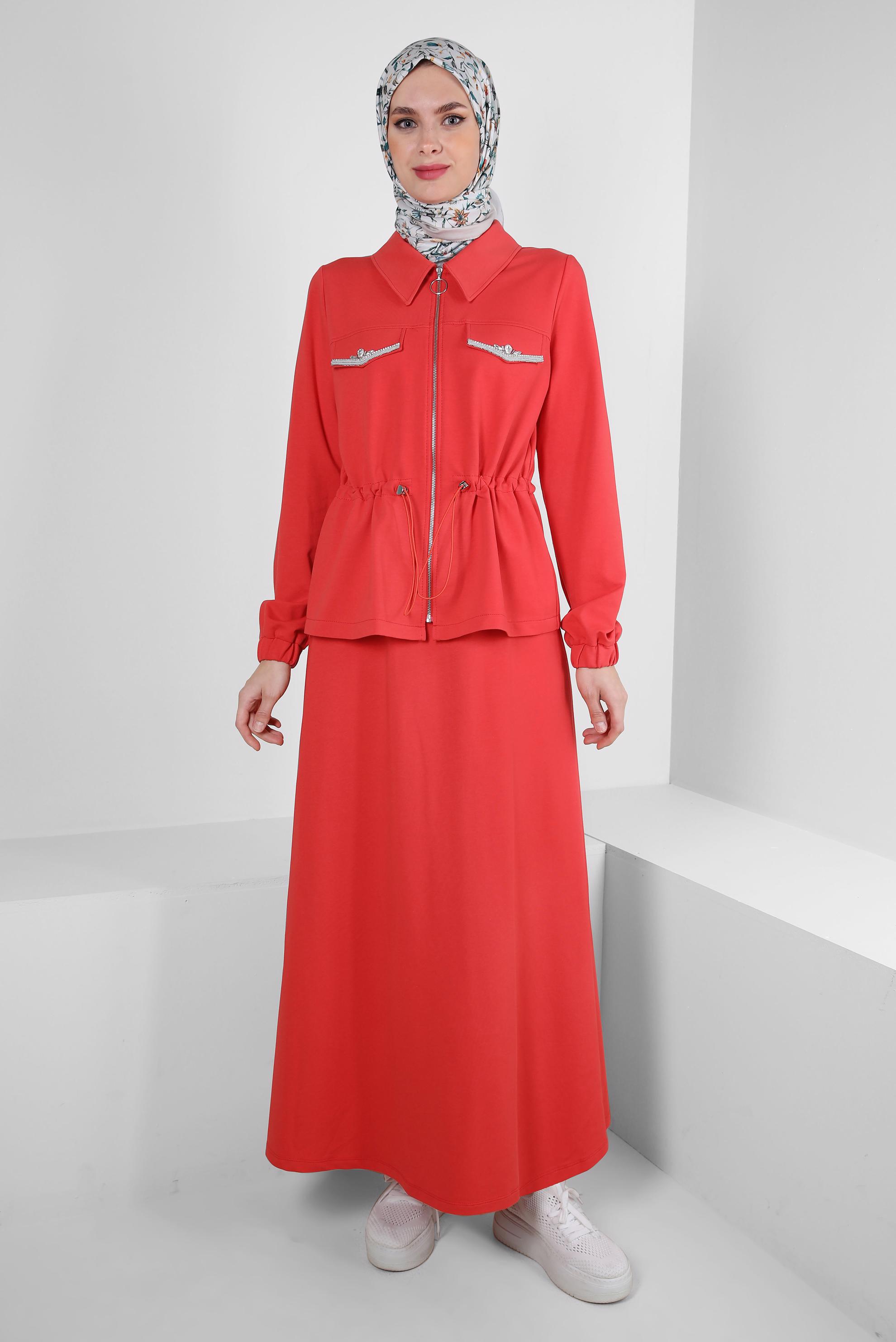 Tesettür giyim KIRMIZI BELİ BÜZGÜLÜ FERMUARLI ETEKLİ EŞOFMAN TAKIM 43876