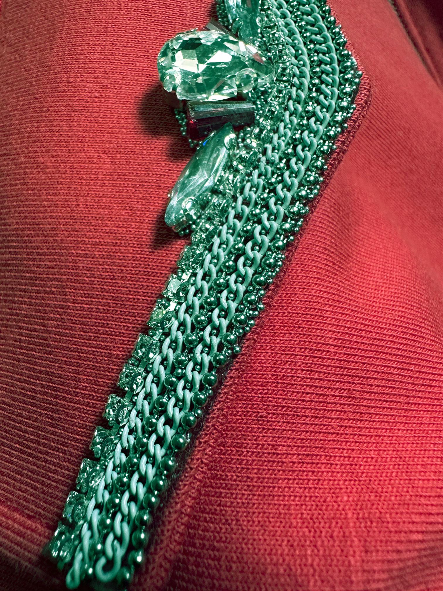 Tesettür giyim KIRMIZI BELİ BÜZGÜLÜ FERMUARLI ETEKLİ EŞOFMAN TAKIM 43876