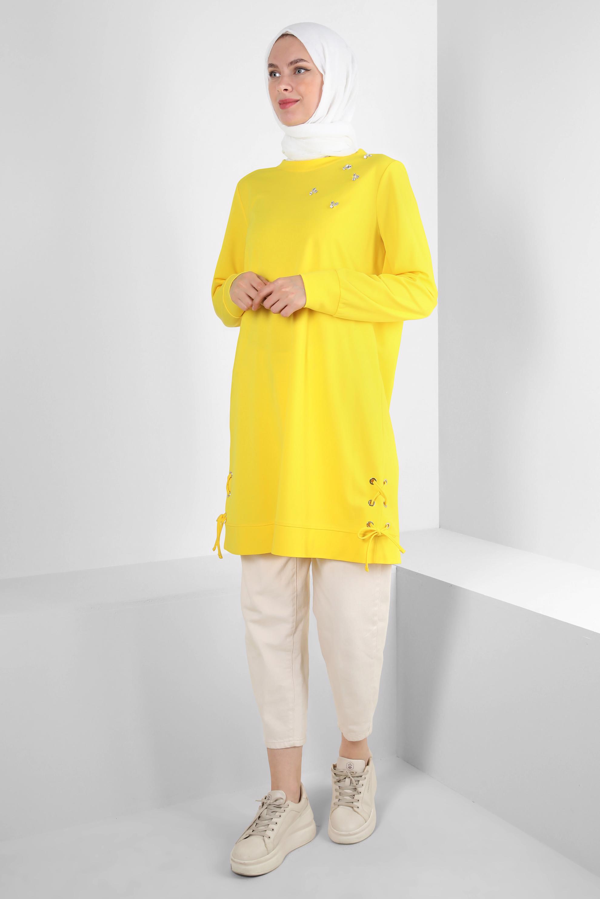 Tesettür giyim SARI BAĞLAMA DETAYLI TAŞLI EŞOFMAN TUNİK 43883