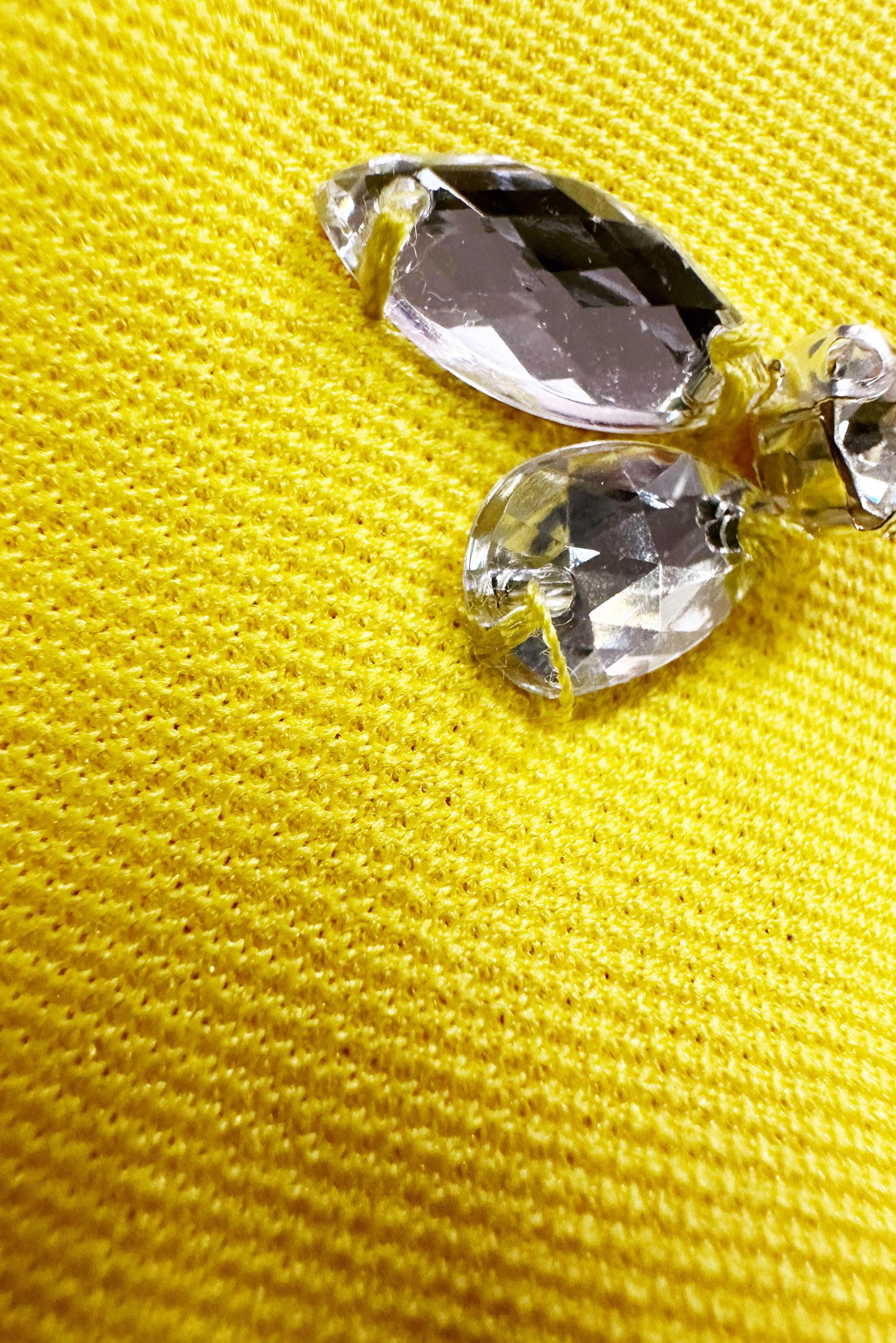 Tesettür giyim SARI BAĞLAMA DETAYLI TAŞLI EŞOFMAN TUNİK 43883