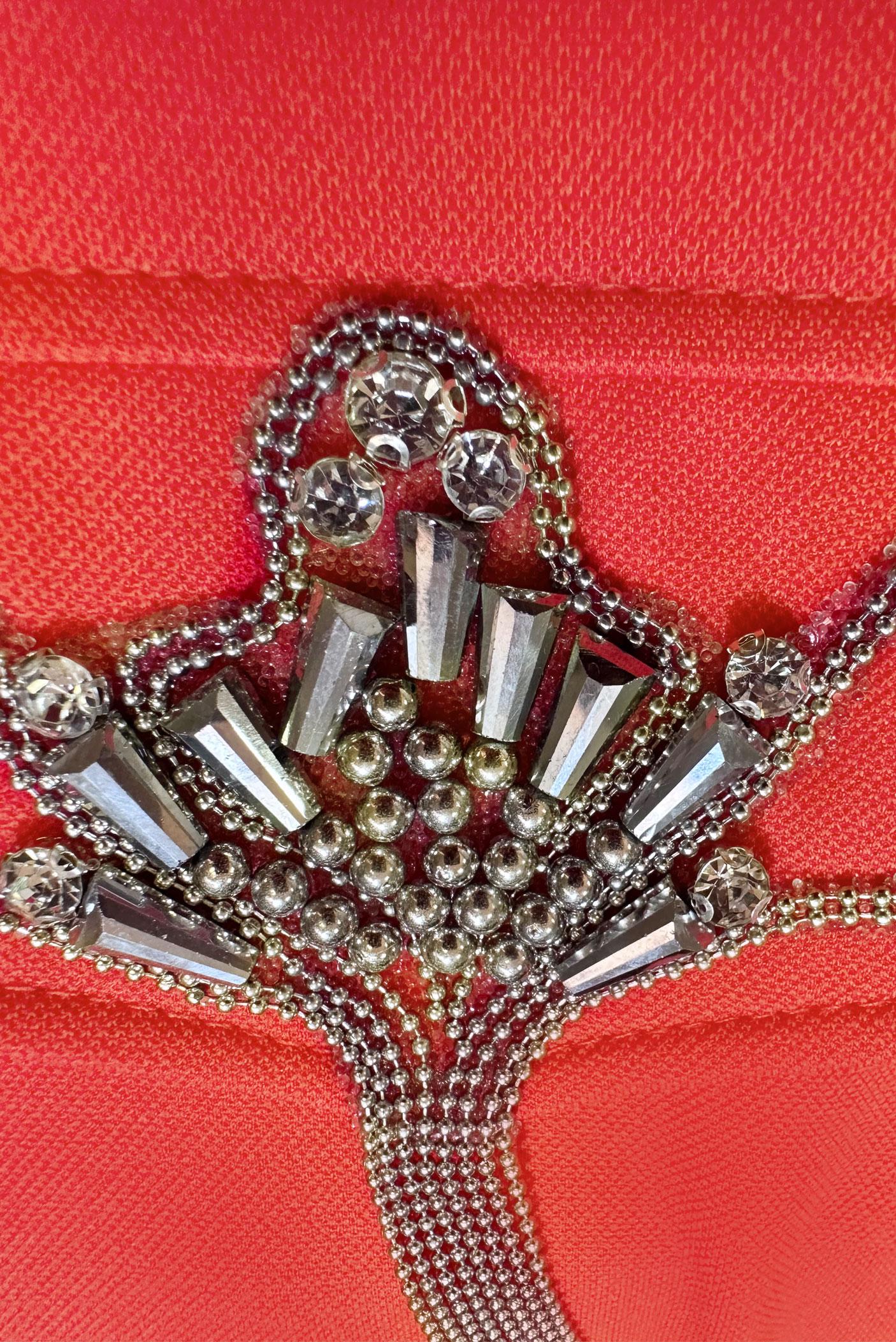 Tesettür giyim KIRMIZI TAŞ DETAYLI BİSİKLET YAKA EŞOFMAN TUNİK 43884